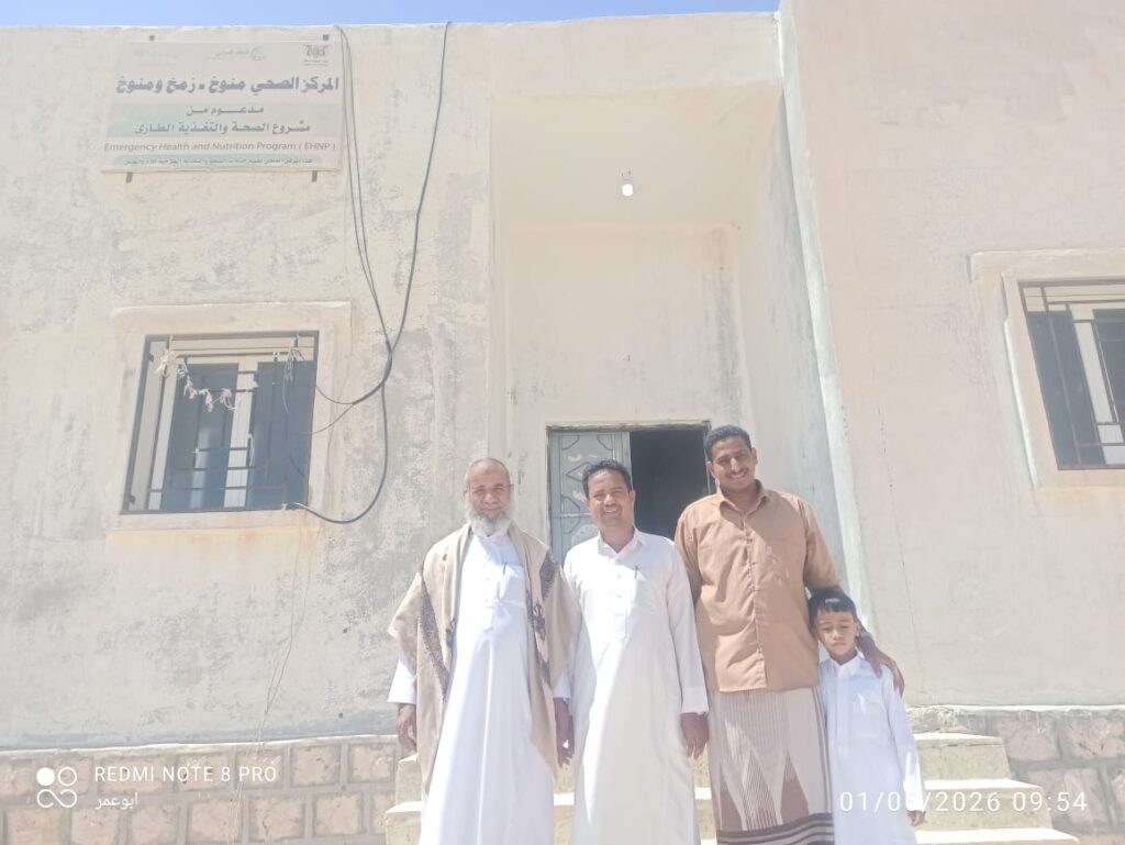 مدير عام مديرية زمخ ومنوخ يتفقد سير العمل بالمركز الصحي بمنوخ خلال أيام العيد مدير عام مديرية زمخ ومنوخ يتفقد سير العمل بالمركز الصحي بمنوخ خلال أيام العيد