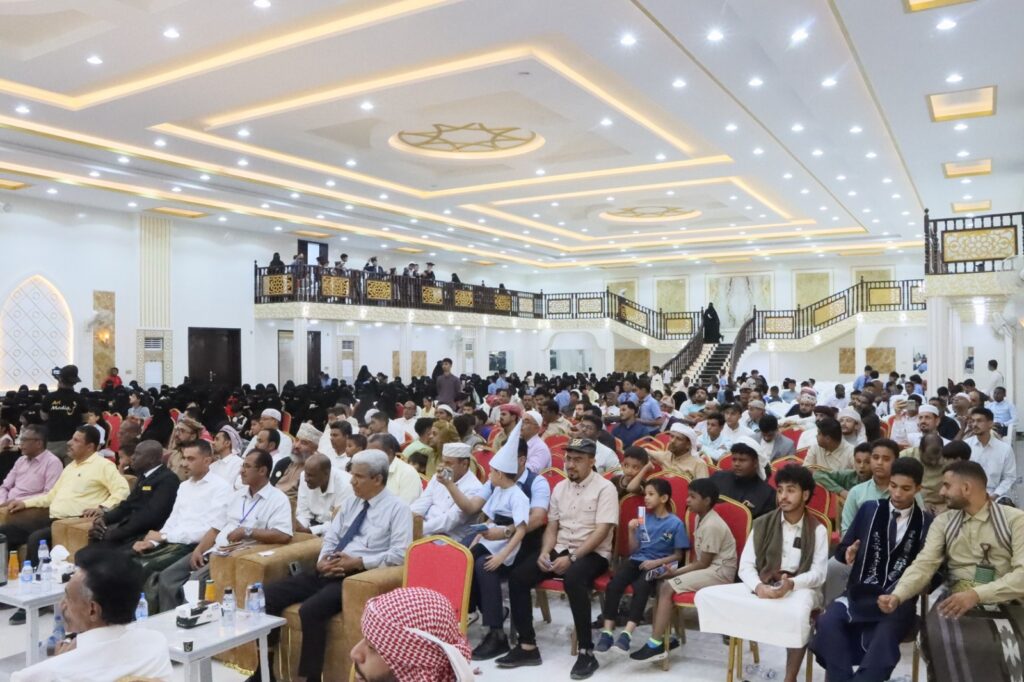 مدارس وادي حضرموت العالمية تحتفي بتخرج الدفعة الثانية من طلاب التعليم الاساسي والدفعة السابعة من قسم رياض الأطفال مدارس وادي حضرموت العالمية تحتفي بتخرج الدفعة الثانية من طلاب التعليم الاساسي والدفعة السابعة من قسم رياض الأطفال