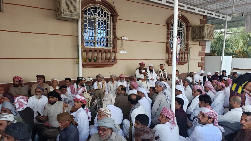 بحضور مدير عام مصلحة شؤون القبائل التميمي .. إنهاء قضية دم بين "آل هرهرة" و"آل النهيم" بحضور مدير عام مصلحة شؤون القبائل التميمي .. إنهاء قضية دم بين "آل هرهرة" و"آل النهيم"