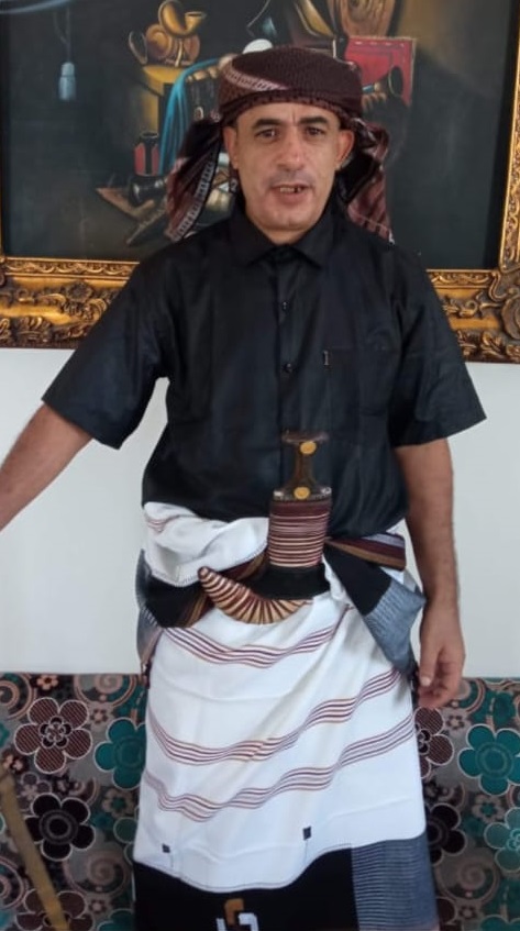 شيخ قبيلة الحوثرة في شرق حضرموت والشيخ صلاح بن علي الحاج يهنئان نقيب يافع بنجاح المهرجان التراثي التقليدي للموروث الشعبي بيافع - شيخ قبيلة الحوثرة في شرق حضرموت والشيخ صلاح بن علي الحاج يهنئان نقيب يافع بنجاح المهرجان التراثي التقليدي للموروث الشعبي بيافع -
