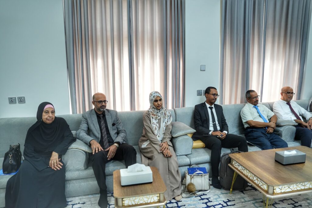 عضو مجلس القيادة الخنبشي يترأس جانبًا من الاجتماع الدوري الرابع للمجلس الطبي الأعلى للاختصاصات الطبية والصحية عضو مجلس القيادة الخنبشي يترأس جانبًا من الاجتماع الدوري الرابع للمجلس الطبي الأعلى للاختصاصات الطبية والصحية