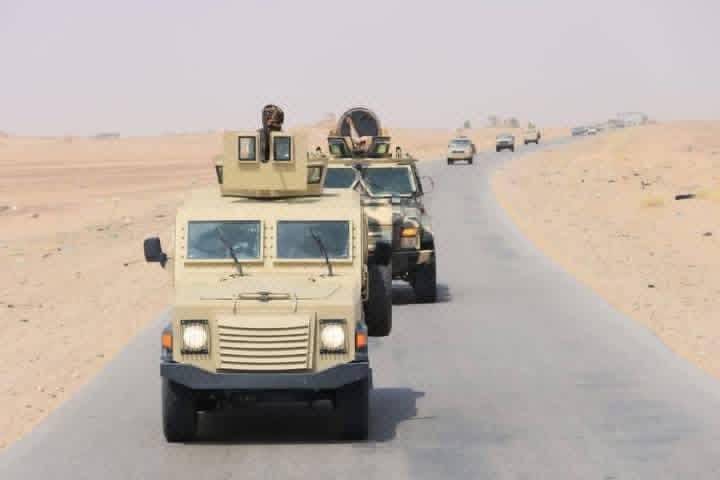 صحيفة: إغلاق أبرز مسارات التهريب الحوثية عبر الصحراء - صحيفة: إغلاق أبرز مسارات التهريب الحوثية عبر الصحراء -