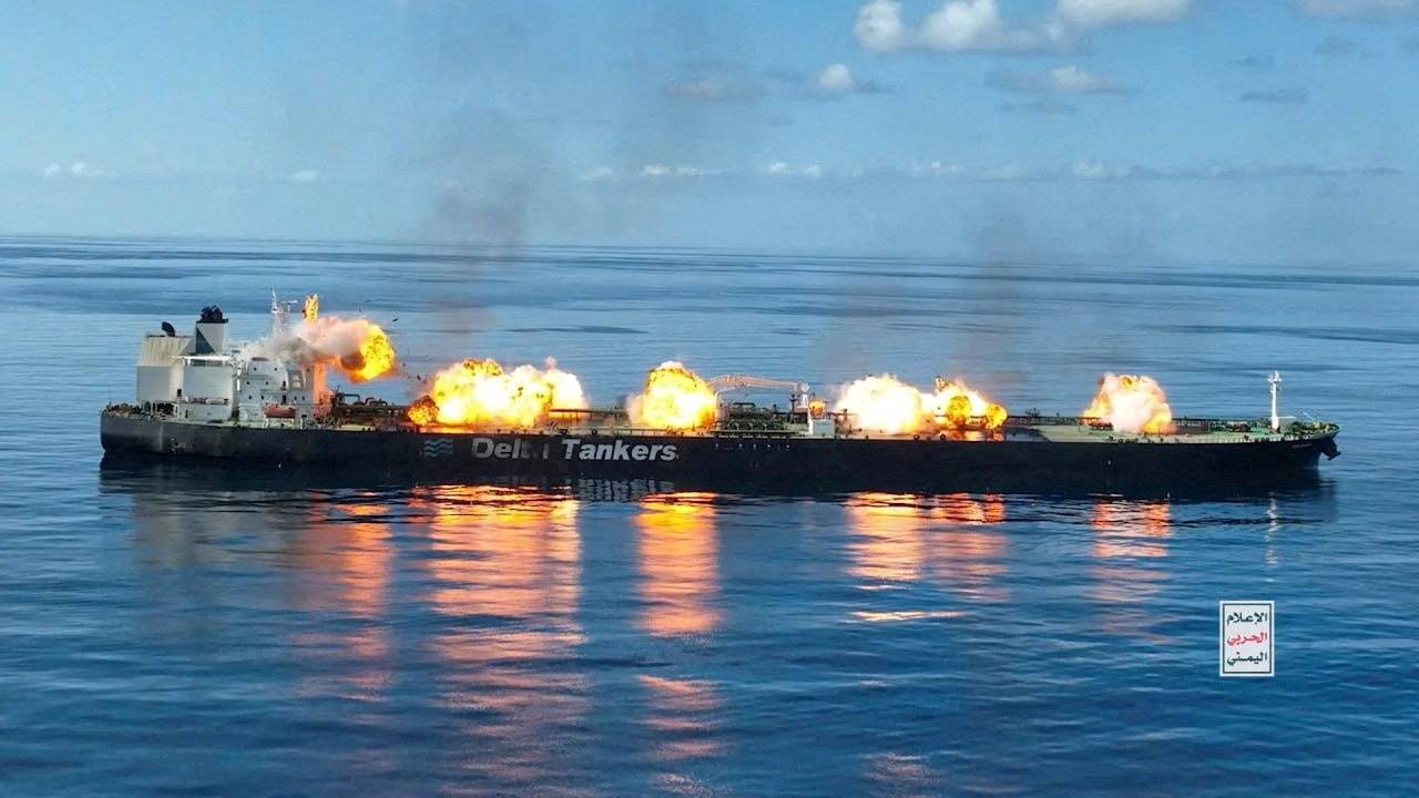 صحيفة: اليمن يرفع الجاهزية لمواجهة تداعيات التهديد الحوثي للملاحة صحيفة: اليمن يرفع الجاهزية لمواجهة تداعيات التهديد الحوثي للملاحة