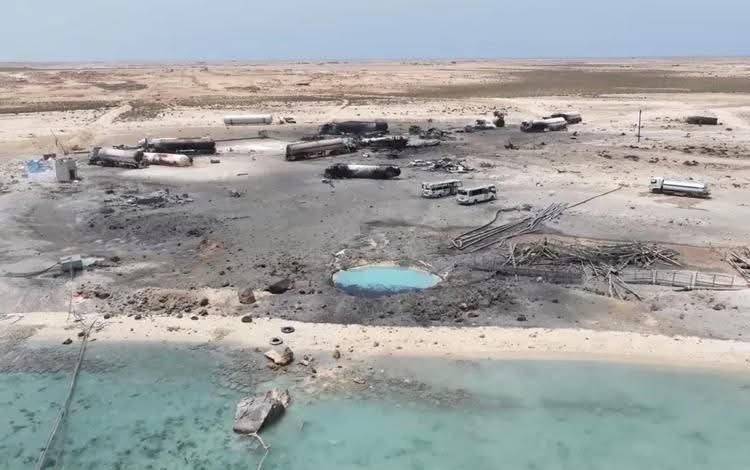 تقرير أممي يكذب مزاعم حصار الموانئ الخاضعة للحوثيين تقرير أممي يكذب مزاعم حصار الموانئ الخاضعة للحوثيين