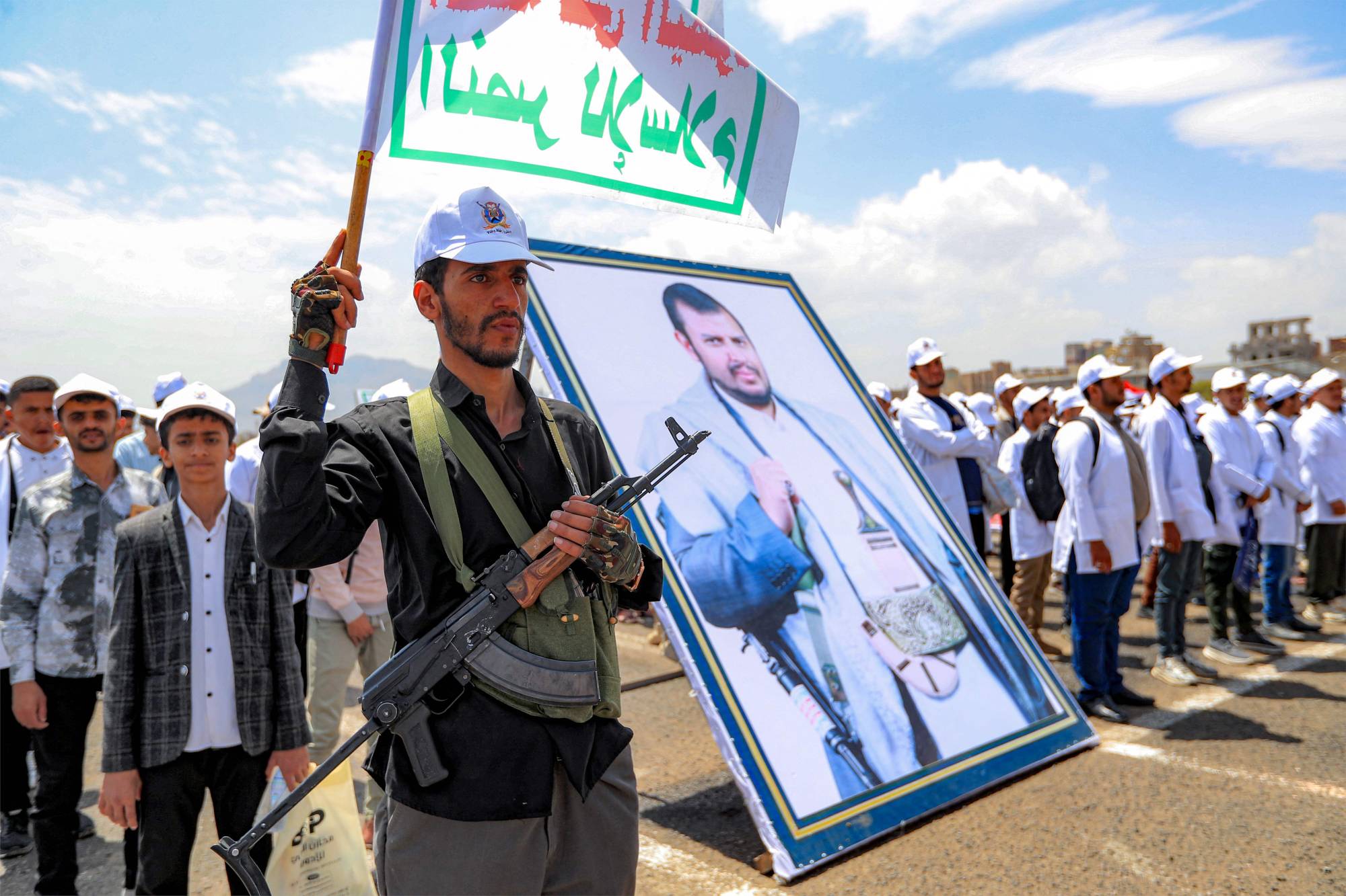 الحوثيون والميليشيات العراقية... تحالف يتجاوز حدود التنسيق الحوثيون والميليشيات العراقية... تحالف يتجاوز حدود التنسيق