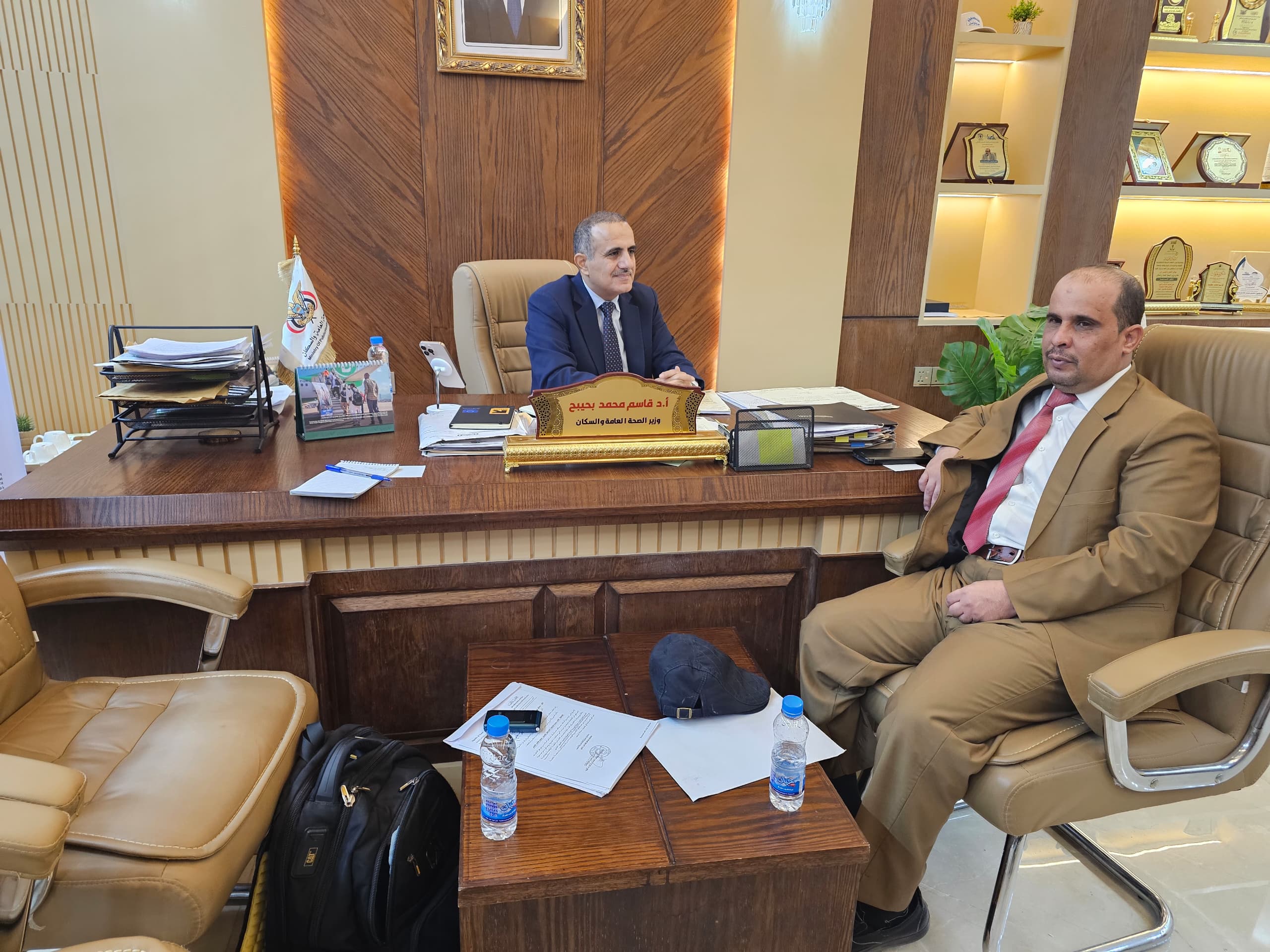 وزير الصحة العامة والسكان يلتقي بمدير مكتب الصحة بمحافظة الجوف - وزير الصحة العامة والسكان يلتقي بمدير مكتب الصحة بمحافظة الجوف -