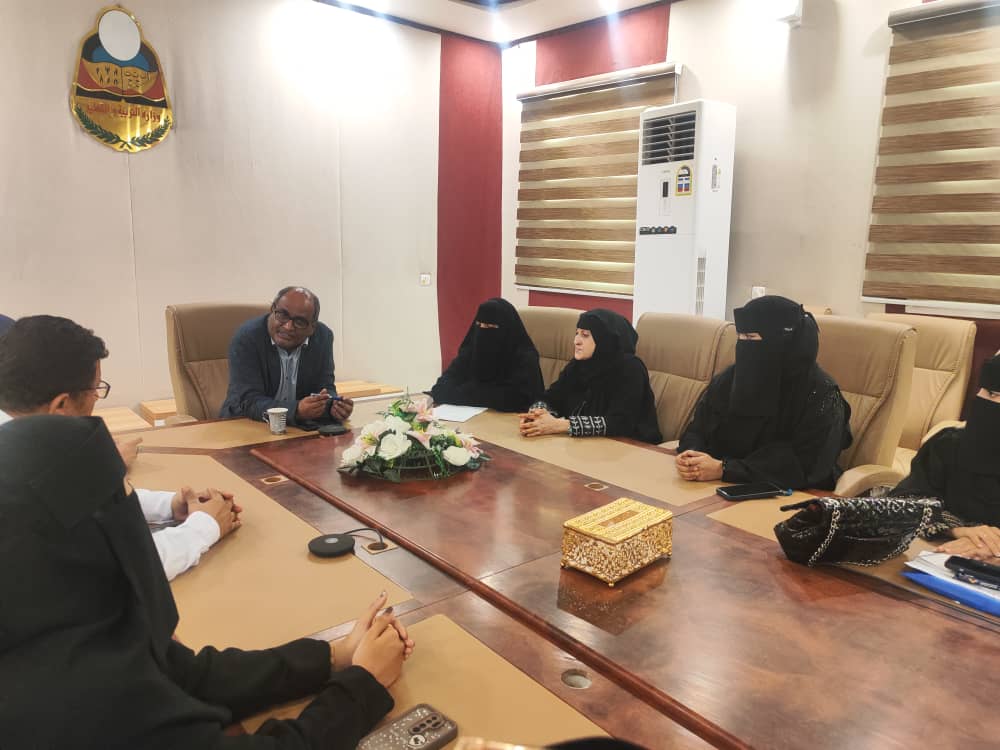 برئاسة الوكيل لملس .. لجان التنسيق بوزارة التربية بعدن تناقش ترتيبات حفل تكريم الفائزين بمسابقة تحدي القراءة العربي بموسمه العاشر 2026 برئاسة الوكيل لملس .. لجان التنسيق بوزارة التربية بعدن تناقش ترتيبات حفل تكريم الفائزين بمسابقة تحدي القراءة العربي بموسمه العاشر 2026