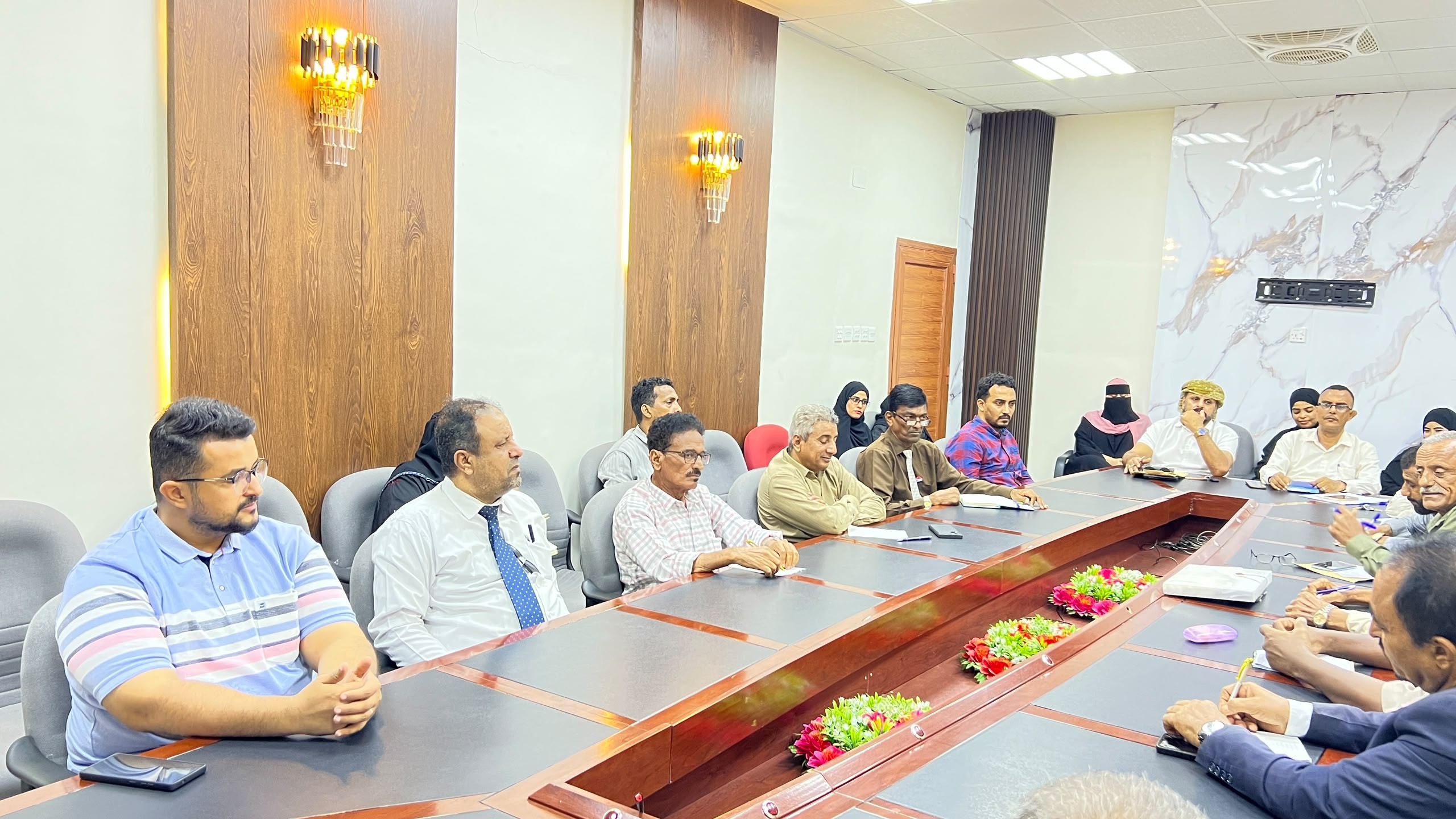تنفيذية انتقالي العاصمة عدن تناقش التحضيرات لمليونية التصعيد ضد الوصاية والاحتلال تنفيذية انتقالي العاصمة عدن تناقش التحضيرات لمليونية التصعيد ضد الوصاية والاحتلال