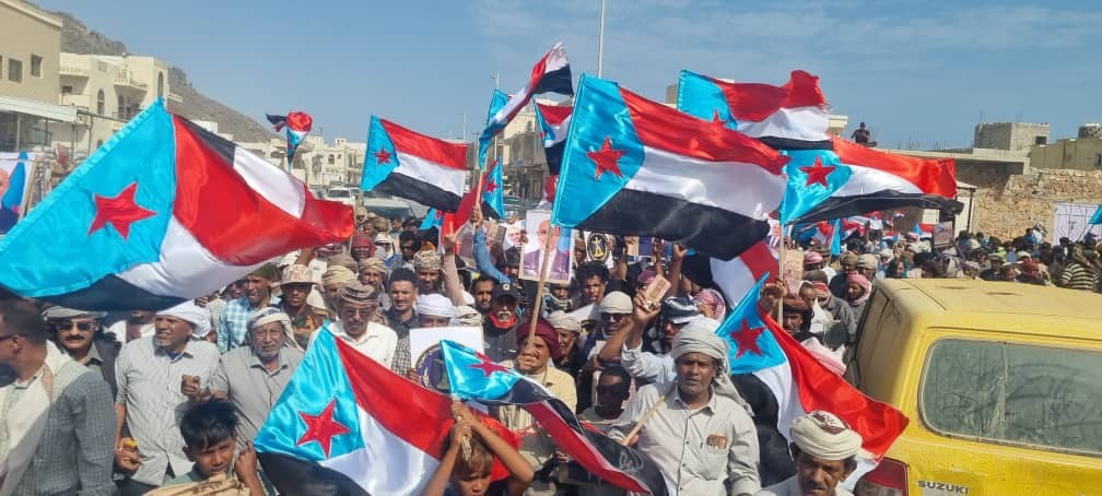 سقطرى تشهد حشودًا جماهيرية للتصعيد ضد الوصاية والاحتلال في ذكرى 7 يوليو سقطرى تشهد حشودًا جماهيرية للتصعيد ضد الوصاية والاحتلال في ذكرى 7 يوليو