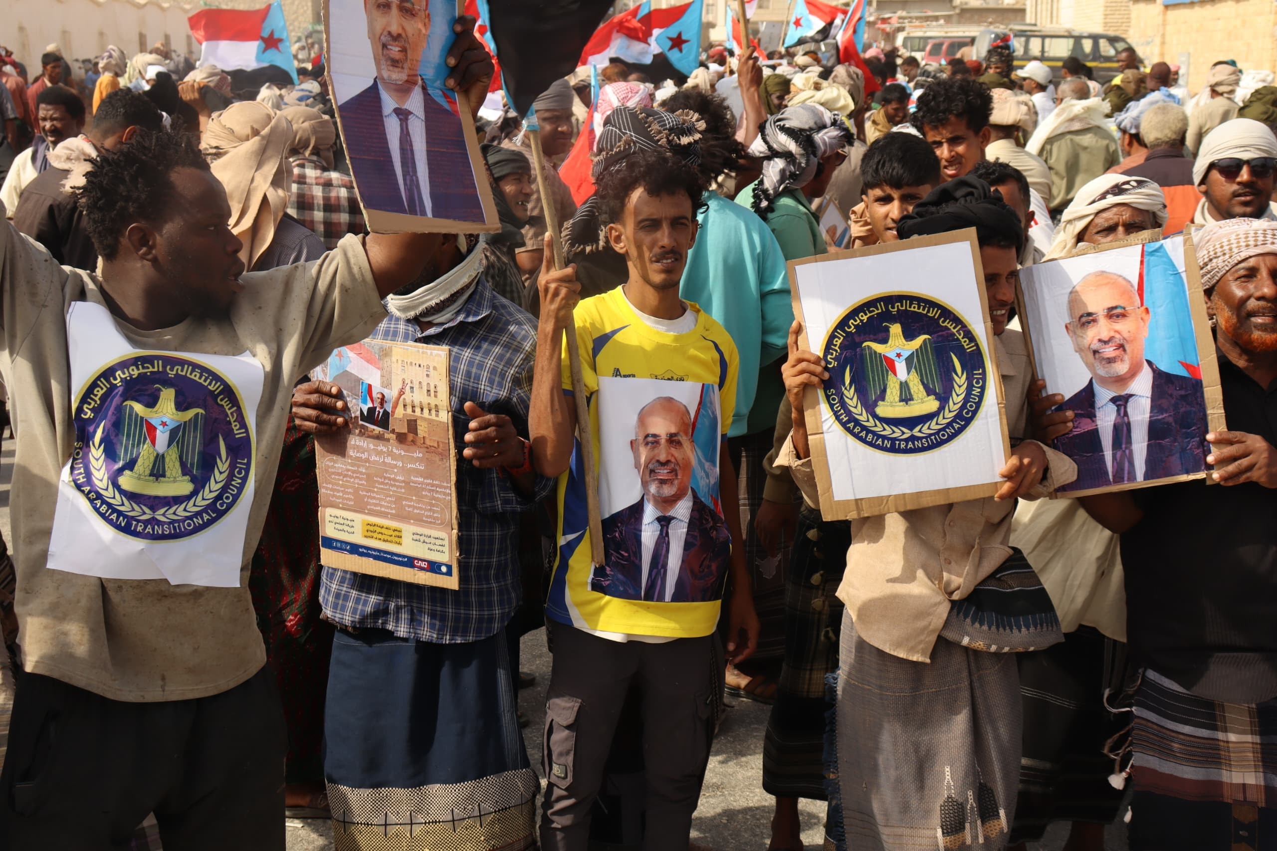 سقطرى تشهد حشودًا جماهيرية للتصعيد ضد الوصاية والاحتلال في ذكرى 7 يوليو سقطرى تشهد حشودًا جماهيرية للتصعيد ضد الوصاية والاحتلال في ذكرى 7 يوليو