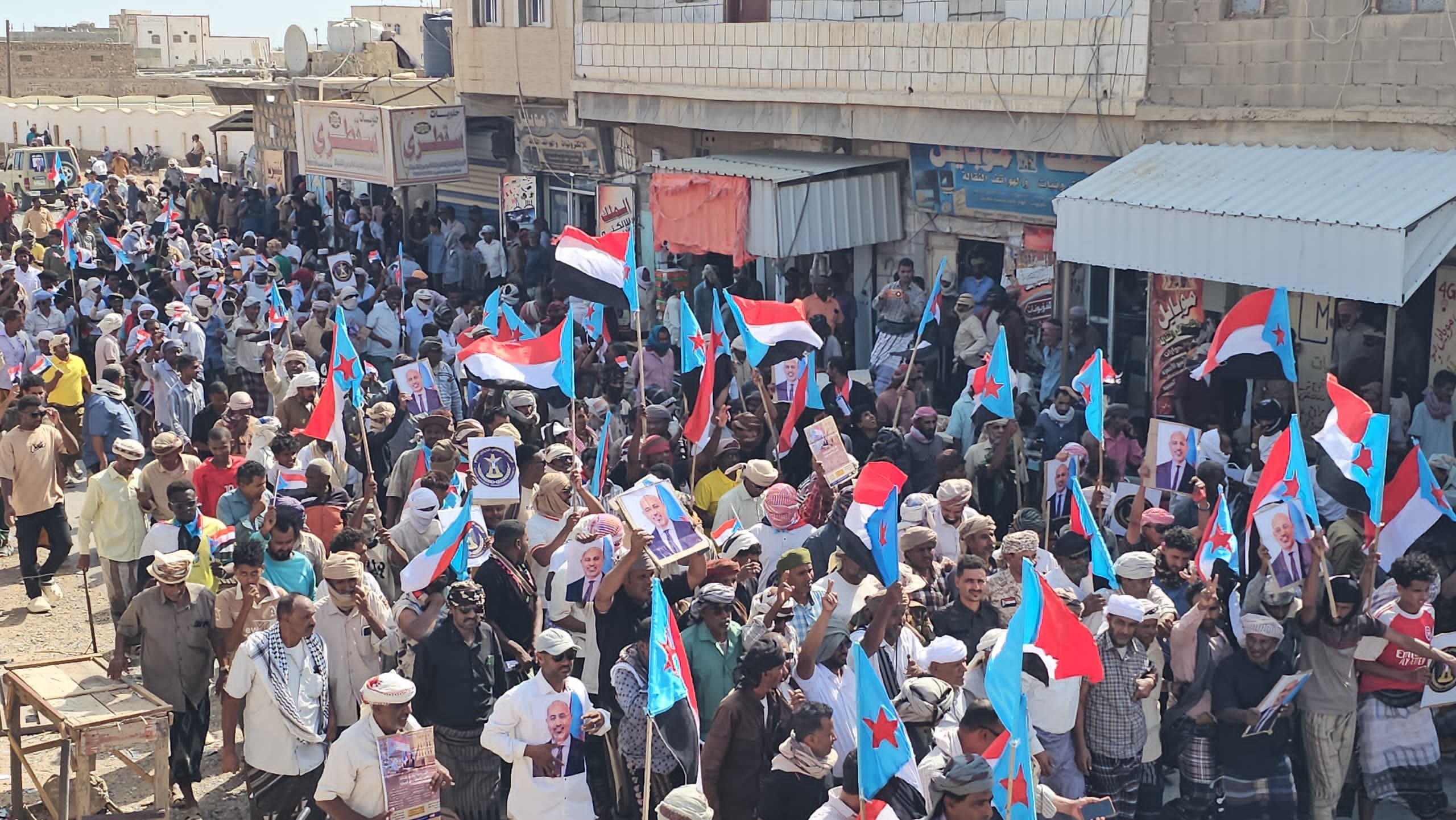 سقطرى تشهد حشودًا جماهيرية للتصعيد ضد الوصاية والاحتلال في ذكرى 7 يوليو سقطرى تشهد حشودًا جماهيرية للتصعيد ضد الوصاية والاحتلال في ذكرى 7 يوليو