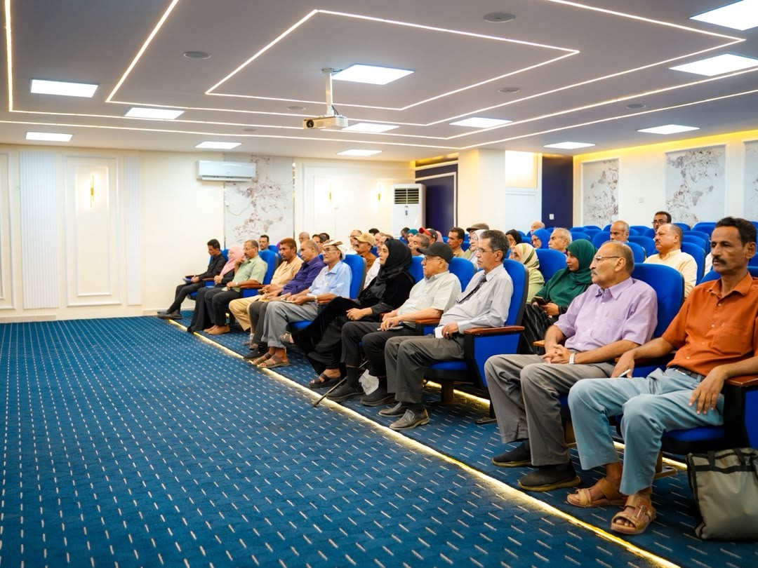 الجمعية العمومية تحتضن لقاء فريق الحوار الجنوبي مع قيادات الجمعية الوطنية ومجلس المستشارين الجمعية العمومية تحتضن لقاء فريق الحوار الجنوبي مع قيادات الجمعية الوطنية ومجلس المستشارين