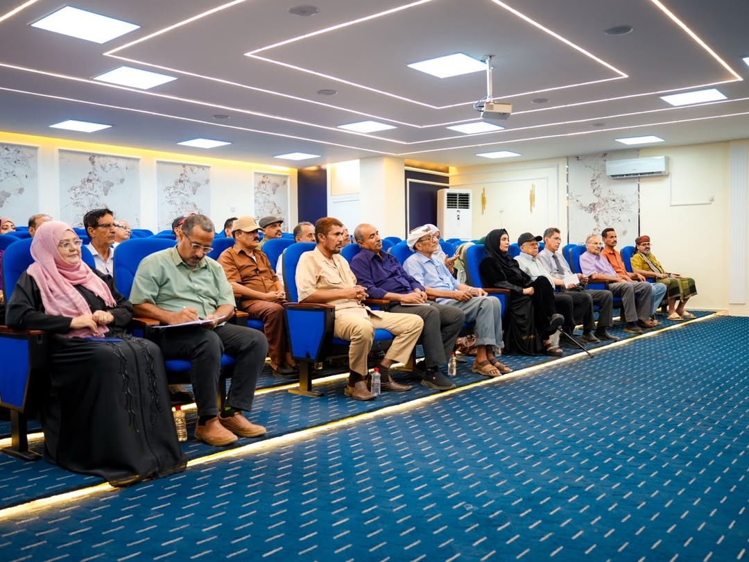 الجمعية العمومية تحتضن لقاء فريق الحوار الجنوبي مع قيادات الجمعية الوطنية ومجلس المستشارين الجمعية العمومية تحتضن لقاء فريق الحوار الجنوبي مع قيادات الجمعية الوطنية ومجلس المستشارين