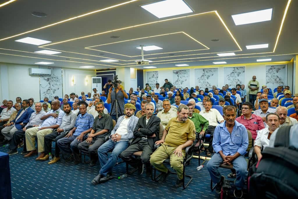 انتقالي العاصمة عدن يعقد لقاءً تشاوريًا موسعًا ويؤكد استمرار التصعيد الشعبي لمواجهة مخططات الوصاية والاحتلال انتقالي العاصمة عدن يعقد لقاءً تشاوريًا موسعًا ويؤكد استمرار التصعيد الشعبي لمواجهة مخططات الوصاية والاحتلال
