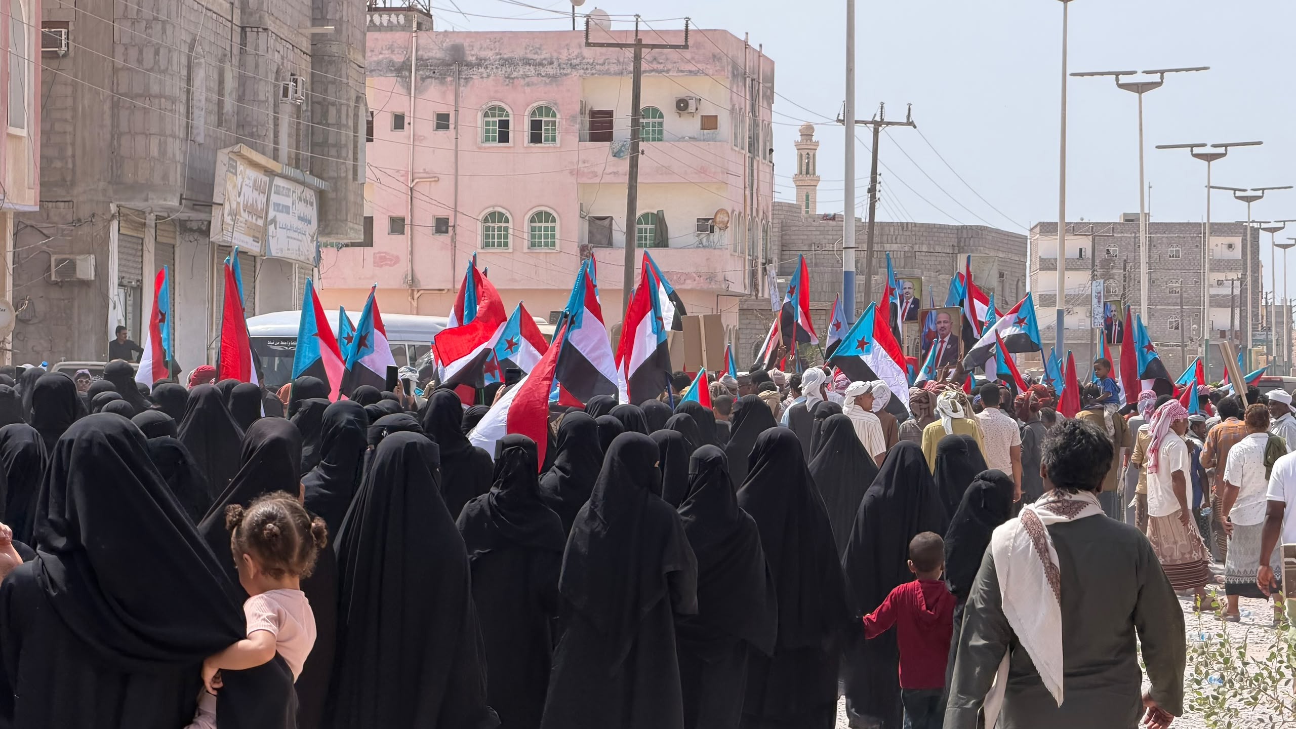 انتقالي المهرة ينظم مسيرة جماهيرية حاشدة في الغيضة تأكيدًا على رفض الوصاية والتمسك باستعادة الدولة الجنوبية انتقالي المهرة ينظم مسيرة جماهيرية حاشدة في الغيضة تأكيدًا على رفض الوصاية والتمسك باستعادة الدولة الجنوبية