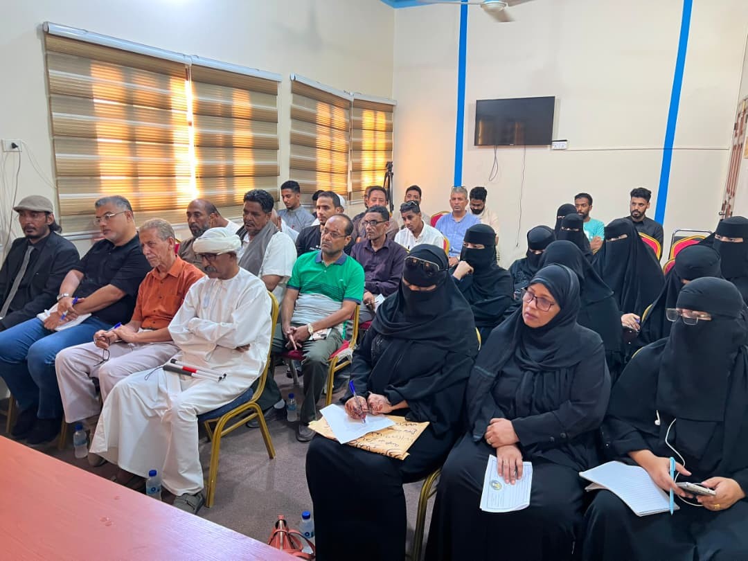 برعاية الرئيس الزُبيدي.. منسقية انتقالي جامعة حضرموت تنظم ندوة سياسية حول التصعيد وآفاق الحل للقضية الجنوبية برعاية الرئيس الزُبيدي.. منسقية انتقالي جامعة حضرموت تنظم ندوة سياسية حول التصعيد وآفاق الحل للقضية الجنوبية