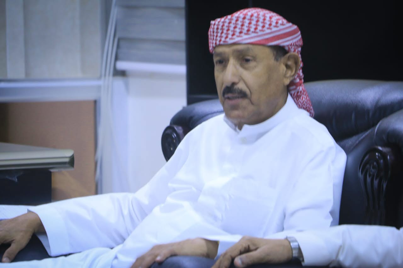 الوكيل بارباع ووكيل المحافظة للتنمية يطلعان على خطة مؤسسة "الناصر" لتأهيل الاستاد الأولمبي بسيئون الوكيل بارباع ووكيل المحافظة للتنمية يطلعان على خطة مؤسسة "الناصر" لتأهيل الاستاد الأولمبي بسيئون