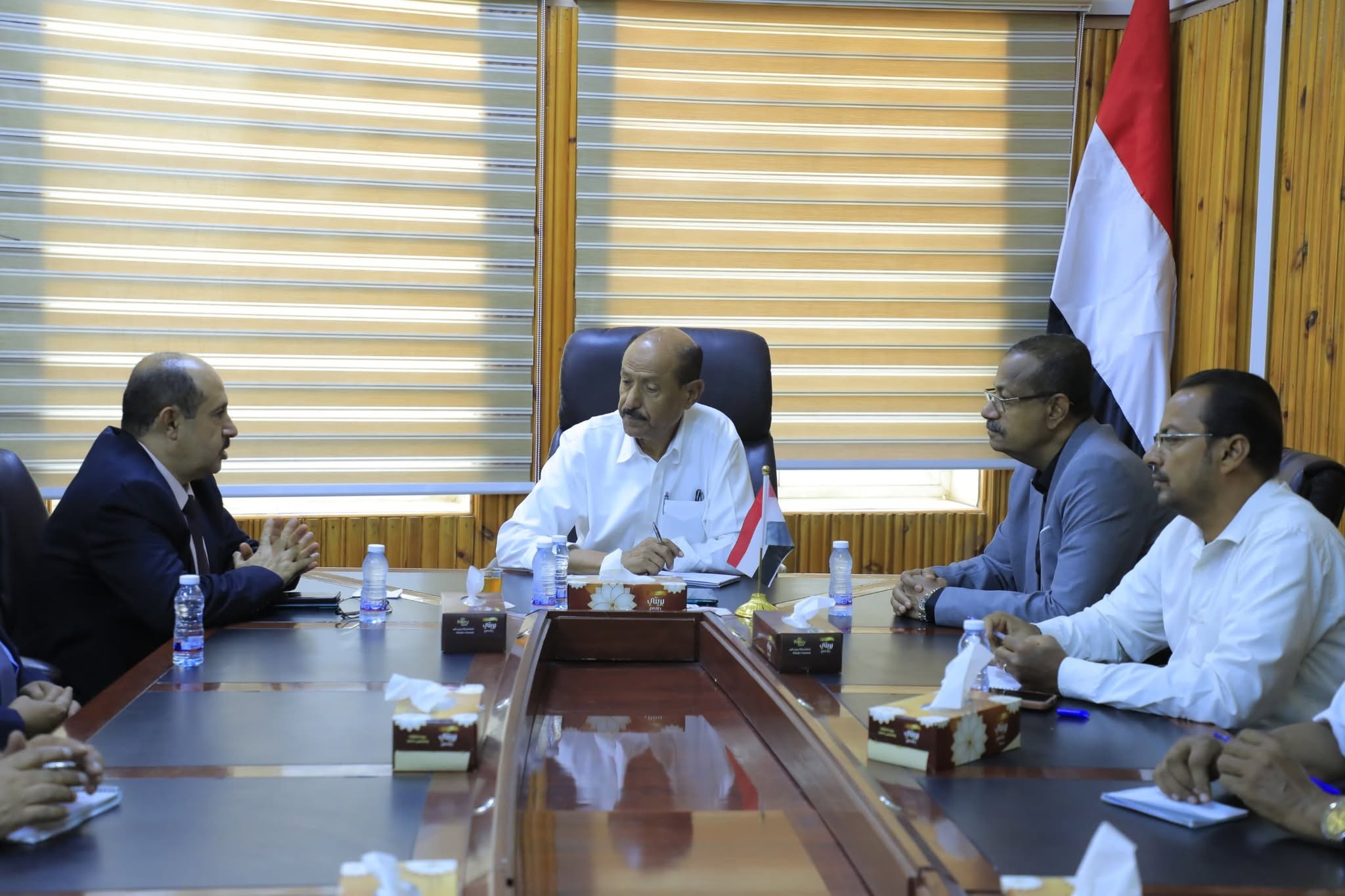 الوكيل بارباع ونائب وزير الشؤون الاجتماعية والعمل الوكيل بارباع ونائب وزير الشؤون الاجتماعية والعمل