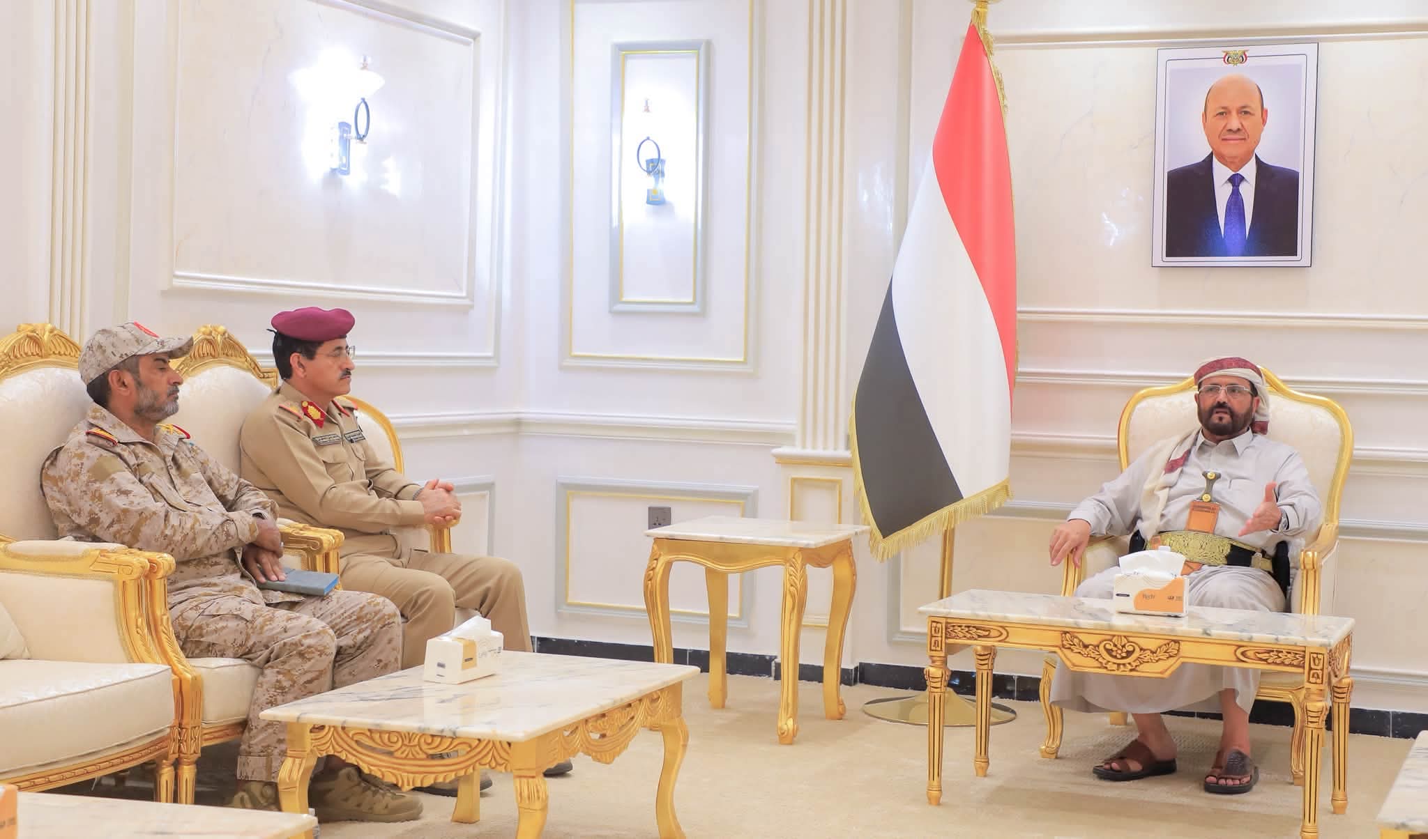 العرادة يوجه القوات المسلحة في مأرب برفع الجاهزية القتالية والاستعداد التام العرادة يوجه القوات المسلحة في مأرب برفع الجاهزية القتالية والاستعداد التام