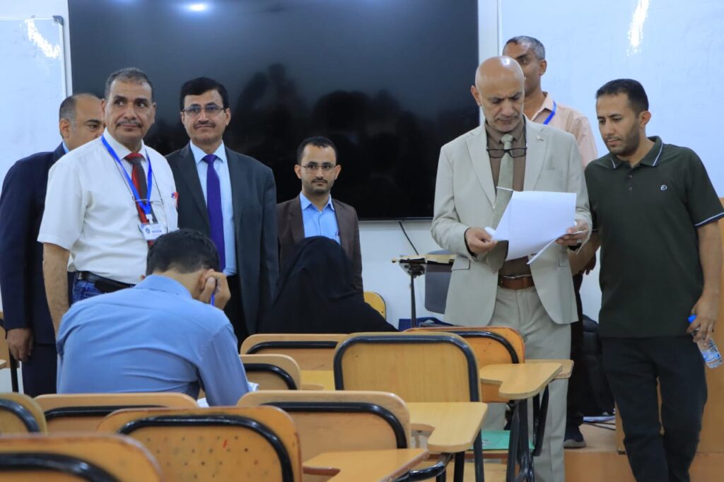 جامعة إقليم سبأ تُجري إختبار المفاضلة للدفعة السابعة بكلية الطب بمشاركة 472 متقدماً للتنافس على 50 مقعداً جامعة إقليم سبأ تُجري إختبار المفاضلة للدفعة السابعة بكلية الطب بمشاركة 472 متقدماً للتنافس على 50 مقعداً