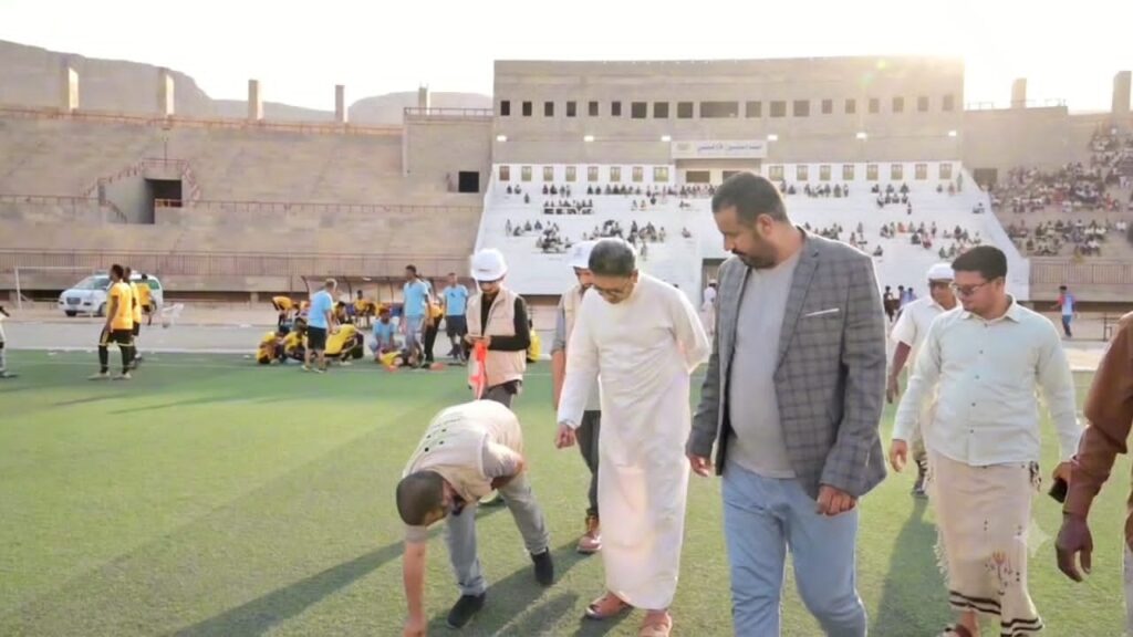 الوكيل الجهوري يبحث مع مؤسسة "الناصر" للتنمية خطة التأهيل للاستاد الأولمبي بسيئون الوكيل الجهوري يبحث مع مؤسسة "الناصر" للتنمية خطة التأهيل للاستاد الأولمبي بسيئون