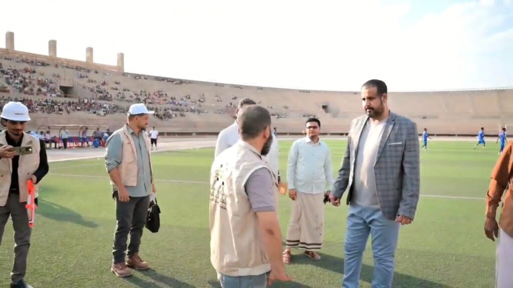 الوكيل الجهوري يبحث مع مؤسسة "الناصر" للتنمية خطة التأهيل للاستاد الأولمبي بسيئون الوكيل الجهوري يبحث مع مؤسسة "الناصر" للتنمية خطة التأهيل للاستاد الأولمبي بسيئون