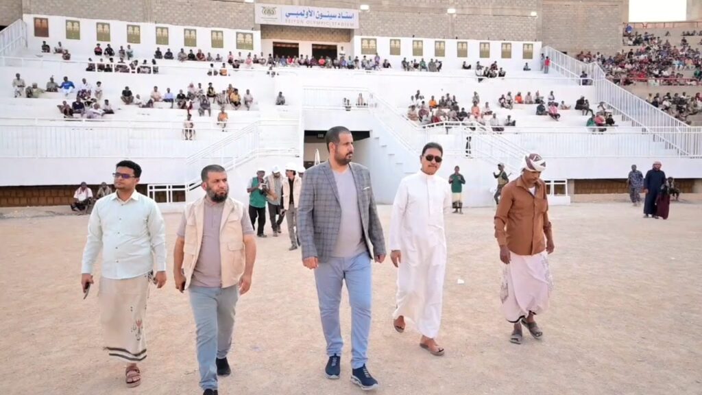 الوكيل الجهوري يبحث مع مؤسسة "الناصر" للتنمية خطة التأهيل للاستاد الأولمبي بسيئون الوكيل الجهوري يبحث مع مؤسسة "الناصر" للتنمية خطة التأهيل للاستاد الأولمبي بسيئون