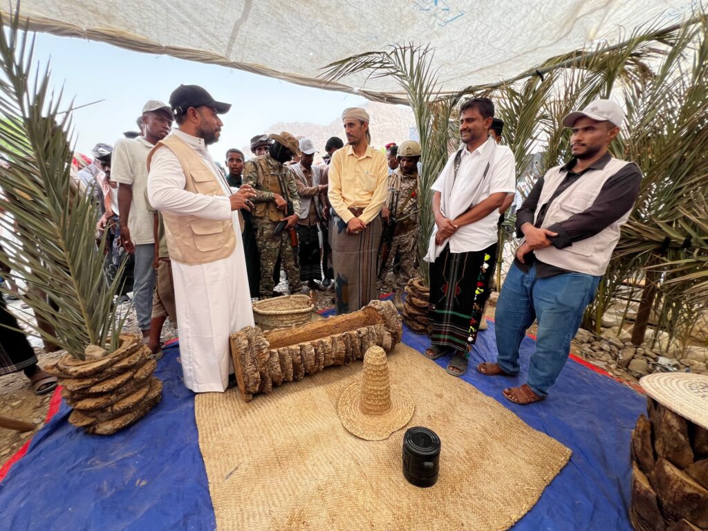 برعاية عضو مجلس الرئاسي محافظ حضرموت .. وكيل حضرموت الجيلاني يدشن مهرجان خريف حجر السنوي في موسمه الثالث برعاية عضو مجلس الرئاسي محافظ حضرموت .. وكيل حضرموت الجيلاني يدشن مهرجان خريف حجر السنوي في موسمه الثالث