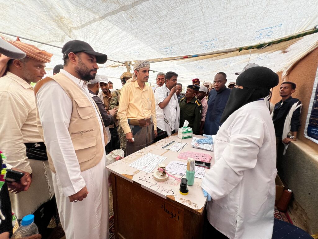 برعاية عضو مجلس الرئاسي محافظ حضرموت .. وكيل حضرموت الجيلاني يدشن مهرجان خريف حجر السنوي في موسمه الثالث برعاية عضو مجلس الرئاسي محافظ حضرموت .. وكيل حضرموت الجيلاني يدشن مهرجان خريف حجر السنوي في موسمه الثالث