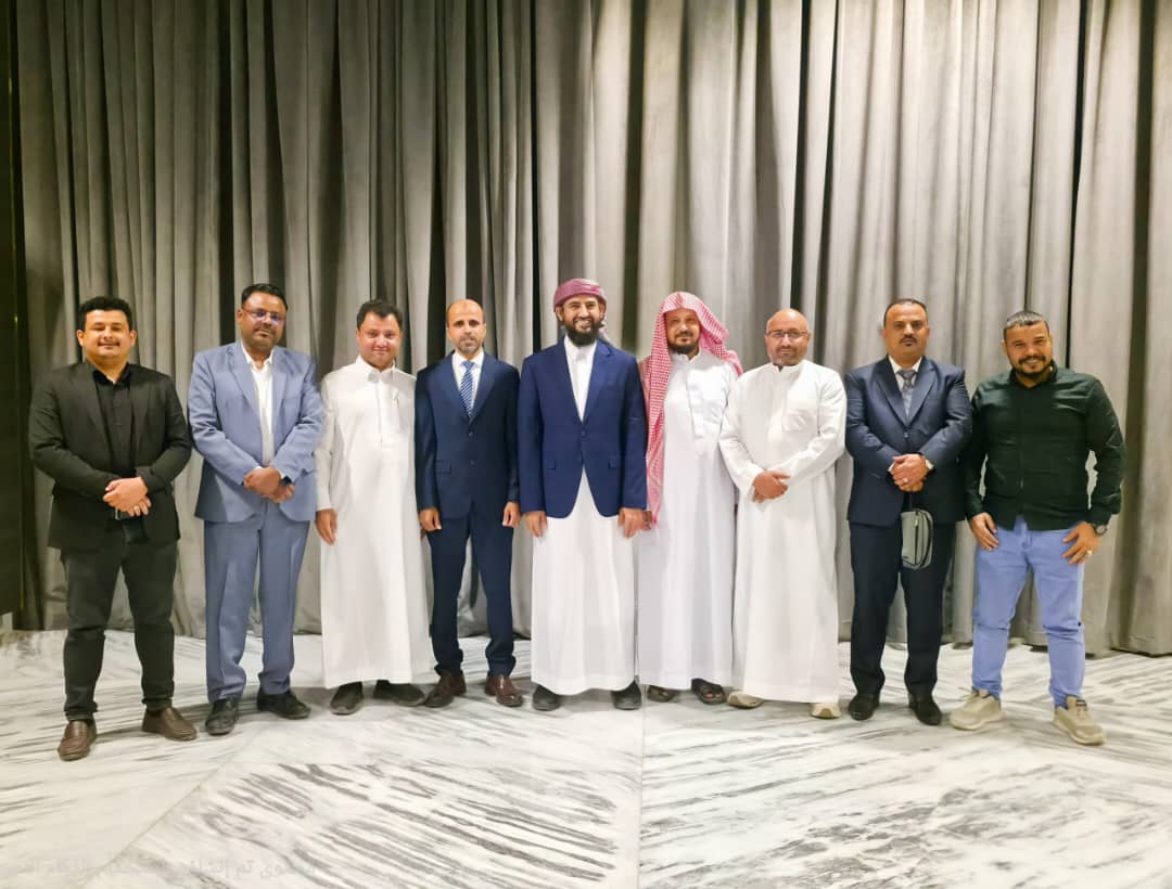 المحرّمي يلتقي نخبة من الإعلاميين والنشطاء الجنوبيين ويؤكد أهمية الدور الإعلامي في معركة الوعي ومواجهة التضليل الحـ,ـوثي - المحرّمي يلتقي نخبة من الإعلاميين والنشطاء الجنوبيين ويؤكد أهمية الدور الإعلامي في معركة الوعي ومواجهة التضليل الحـ,ـوثي -