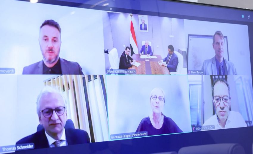 رئيس الوزراء يؤكد الحفاظ على استقلالية الصندوق الاجتماعي للتنمية ويكشف أسباب نقل مقره لعدن رئيس الوزراء يؤكد الحفاظ على استقلالية الصندوق الاجتماعي للتنمية ويكشف أسباب نقل مقره لعدن