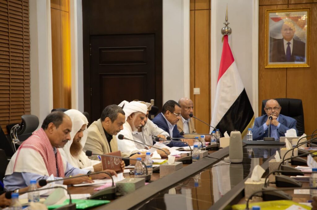برئاسة الخنبشي.. اللجنة التحضيرية للمجلس التنسيقي تعقداجتماعها الرابع وتقر المشروع السياسي وميثاق الشرف والوثائق التأسيسية برئاسة الخنبشي.. اللجنة التحضيرية للمجلس التنسيقي تعقداجتماعها الرابع وتقر المشروع السياسي وميثاق الشرف والوثائق التأسيسية