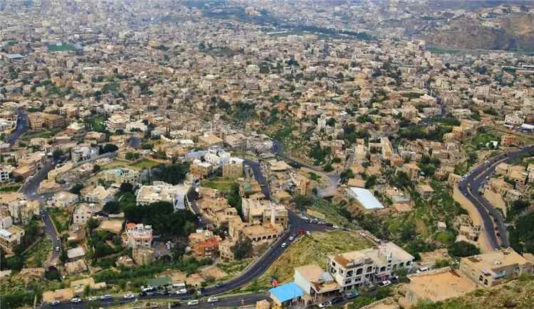 مقتل طفل برصاص مسلح حوثي في مديرية دمنة خدير شرقي تعز - مقتل طفل برصاص مسلح حوثي في مديرية دمنة خدير شرقي تعز -