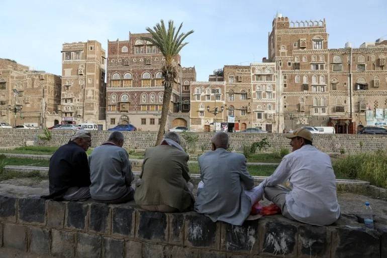 صنعاء... بين تشدُّد الحوثيين ومحاولات امتصاص الغضب الشعبي صنعاء... بين تشدُّد الحوثيين ومحاولات امتصاص الغضب الشعبي