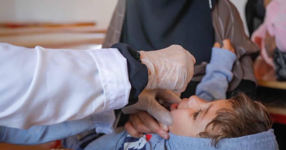 لقاحات الأطفال تقود طبيباً يمنياً إلى معتقلات الحوثيين - لقاحات الأطفال تقود طبيباً يمنياً إلى معتقلات الحوثيين -