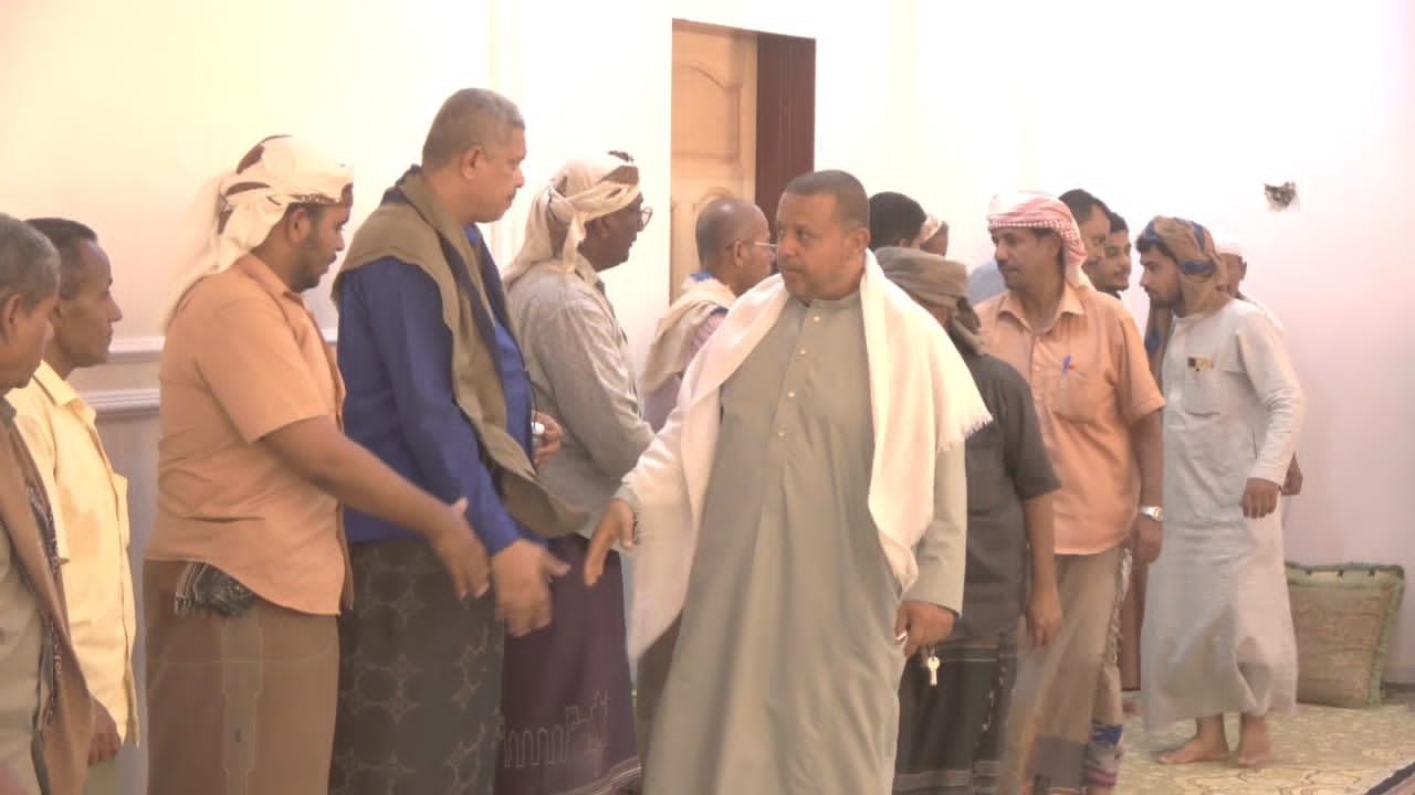 التميمي يقدم واجب العزاء لأسرة باسلامة وينقل تعازي قيادة المجلس الانتقالي التميمي يقدم واجب العزاء لأسرة باسلامة وينقل تعازي قيادة المجلس الانتقالي