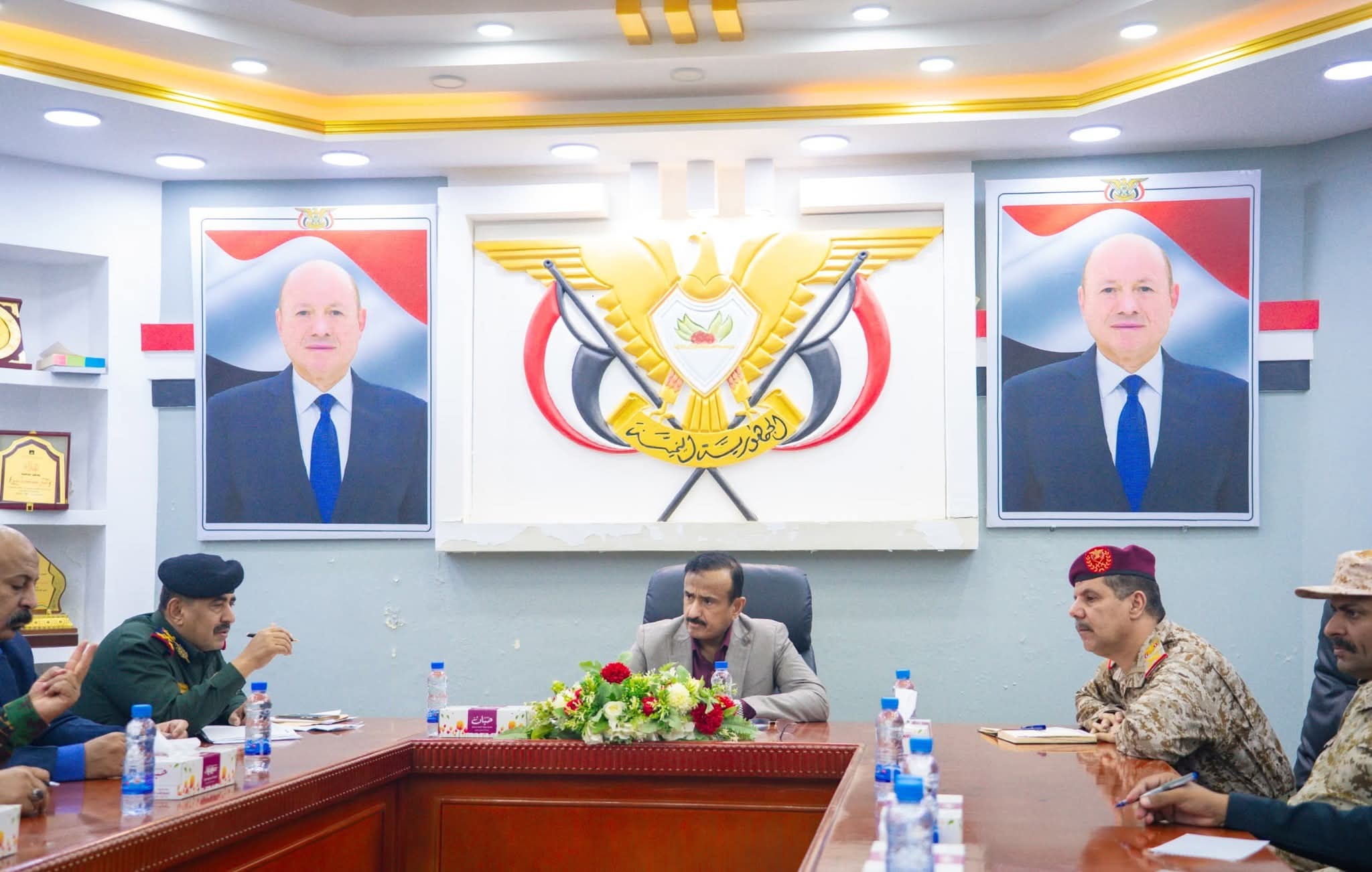 اللجنة الأمنية بشبوة تشدد على رفع درجات الجاهزية العسكرية واليقظة الأمنية - اللجنة الأمنية بشبوة تشدد على رفع درجات الجاهزية العسكرية واليقظة الأمنية -