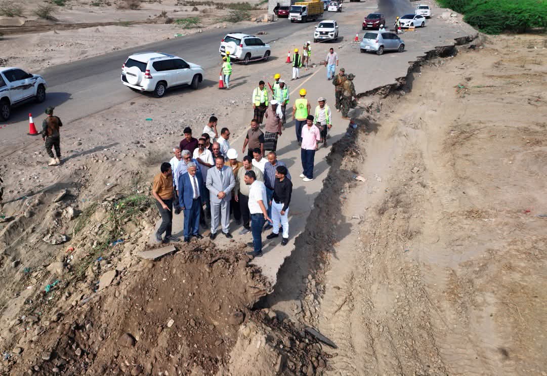 وزير الأشغال يدشن مشروع إعادة إنشاء جسر وادي بناء في محافظة أبين وزير الأشغال يدشن مشروع إعادة إنشاء جسر وادي بناء في محافظة أبين