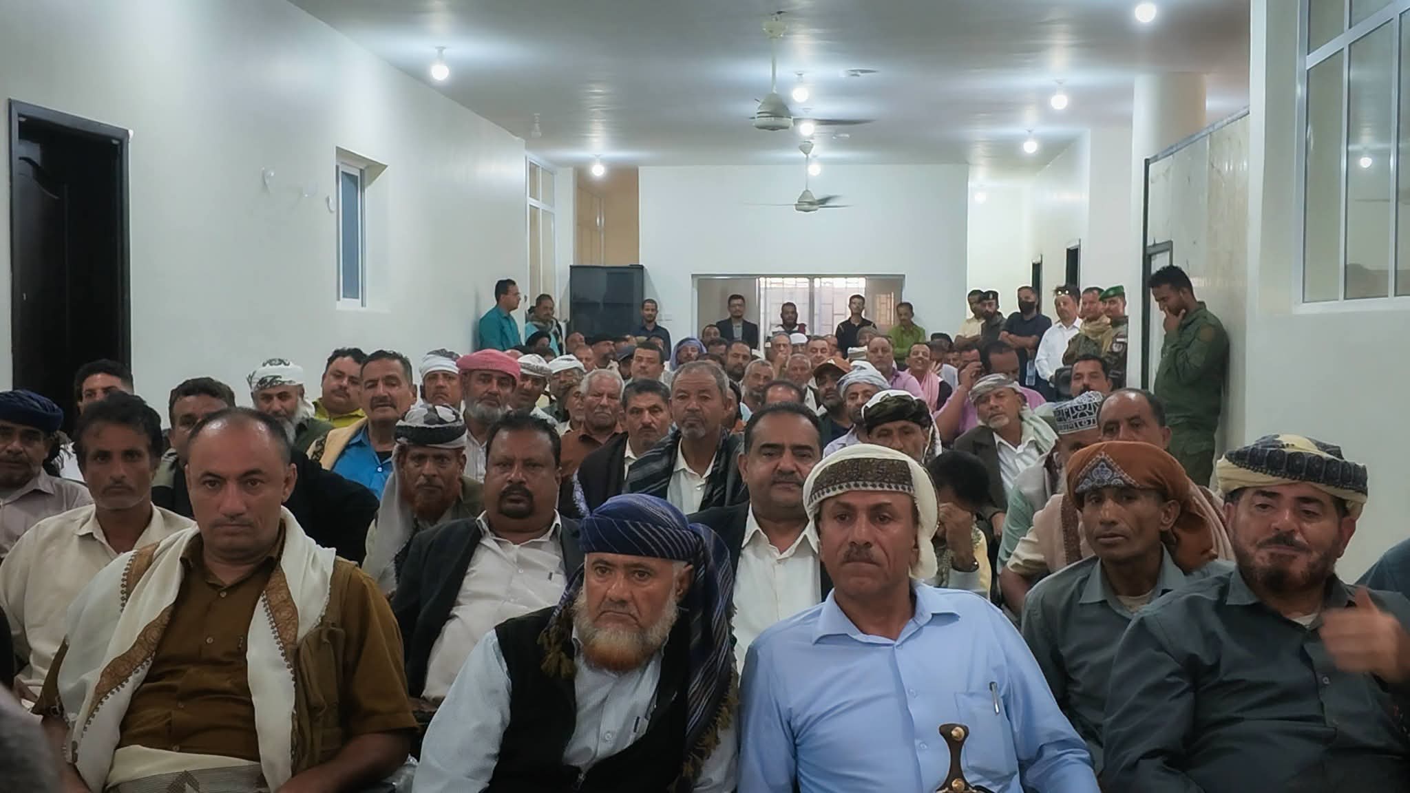 لقاء موسّع لمشائخ ووجهاء الضالع يؤكد توحيد الصف ودعم التنمية ومواجهة مليشيا الحوثي - لقاء موسّع لمشائخ ووجهاء الضالع يؤكد توحيد الصف ودعم التنمية ومواجهة مليشيا الحوثي -