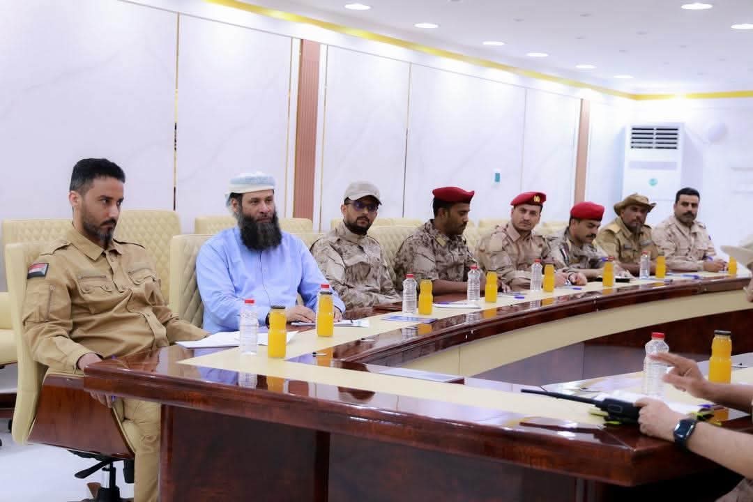 المحرّمي يطّلع على الأوضاع العسكرية في مسرح عمليات محور المشاة والإسناد الأول، ويوجه برفع الجاهزية - المحرّمي يطّلع على الأوضاع العسكرية في مسرح عمليات محور المشاة والإسناد الأول، ويوجه برفع الجاهزية -