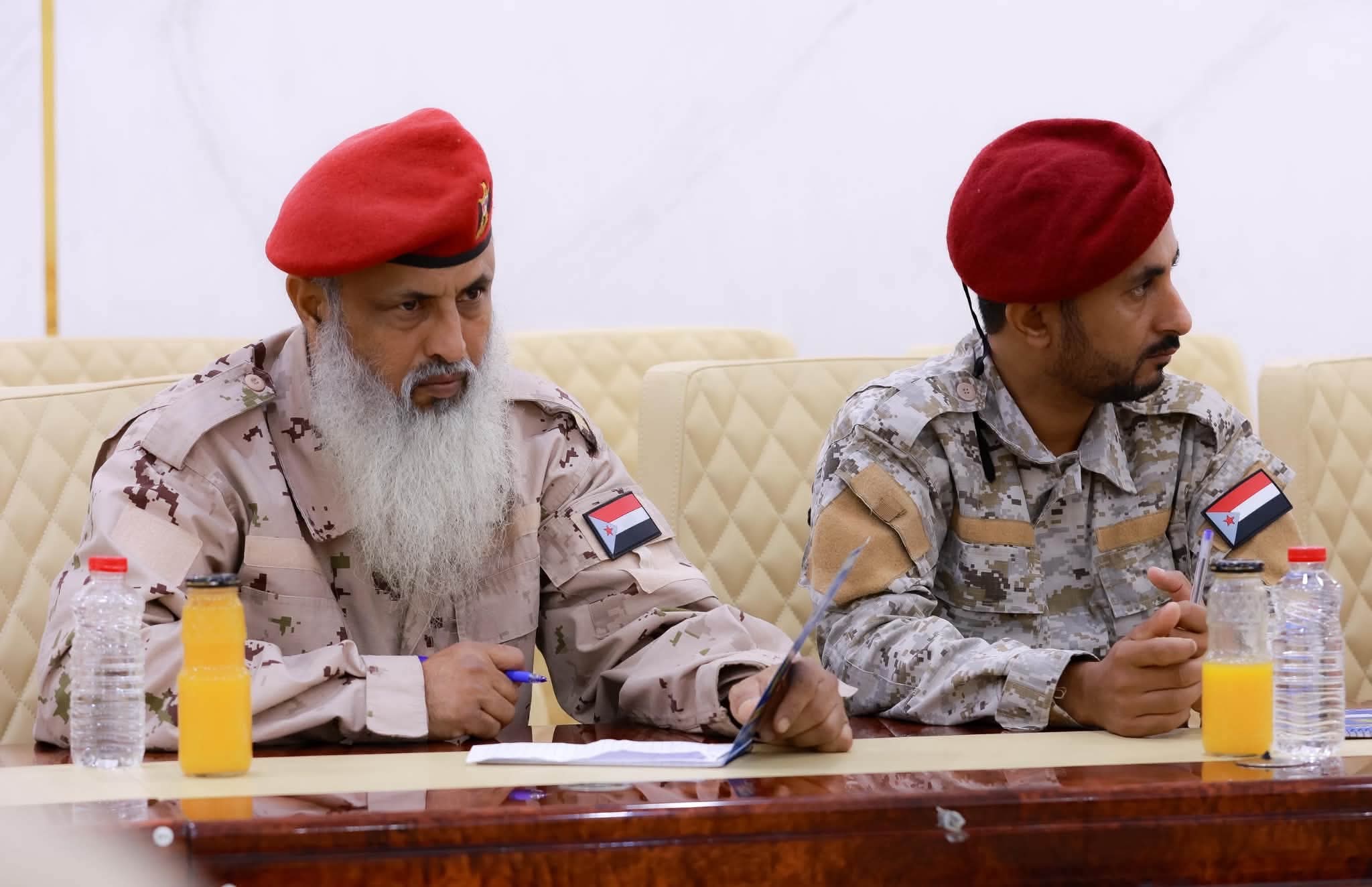 المحرّمي يطّلع على الأوضاع العسكرية في مسرح عمليات محور المشاة والإسناد الأول، ويوجه برفع الجاهزية - المحرّمي يطّلع على الأوضاع العسكرية في مسرح عمليات محور المشاة والإسناد الأول، ويوجه برفع الجاهزية -