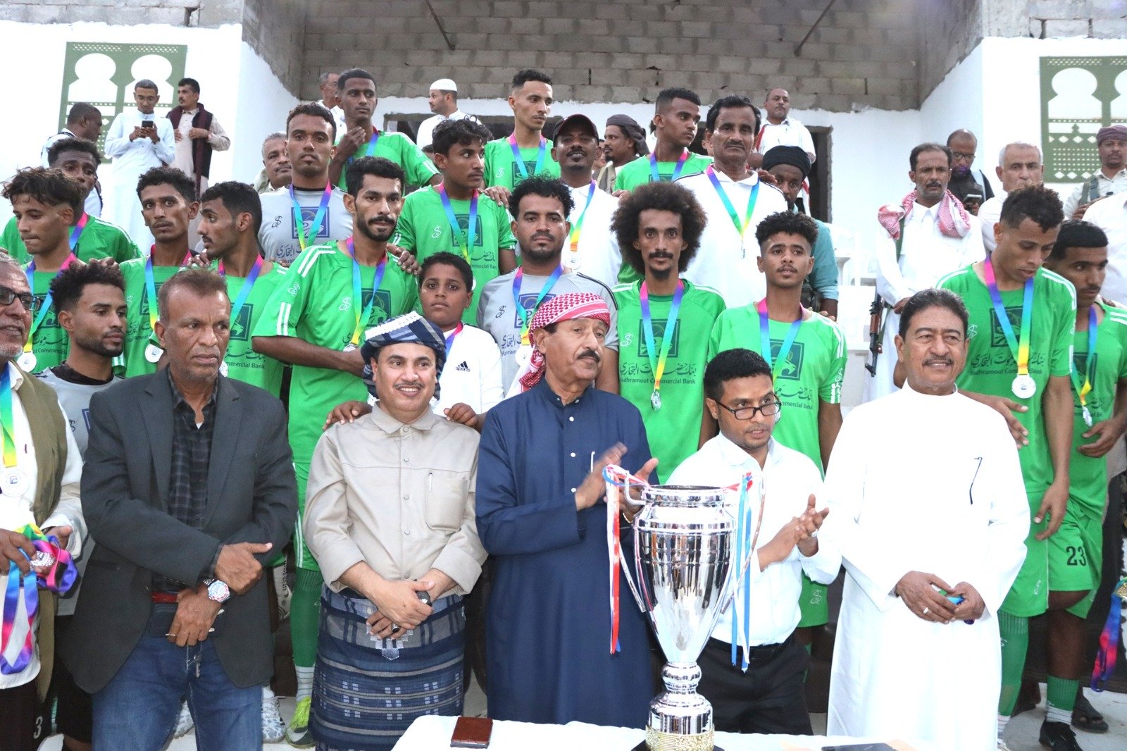 بحضور وكيل حضرموت ،، الوحدة يتوج بطلاً لأندية الدرجة الثالثة وشباب القطن وصيفاً بحضور وكيل حضرموت ،، الوحدة يتوج بطلاً لأندية الدرجة الثالثة وشباب القطن وصيفاً