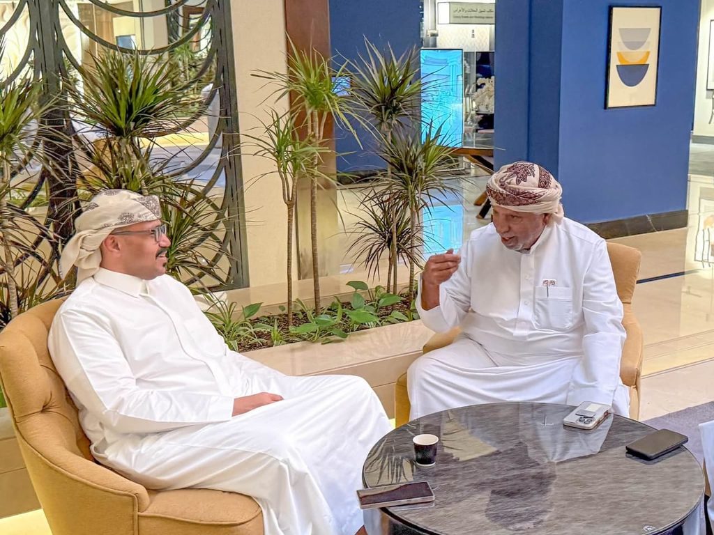 التميمي مدير عام مصلحة شؤون القبائل يلتقي بالحكم الدكتور عبدالرب بن ثابت ويشيد بأدوار نهد الوطنية التميمي مدير عام مصلحة شؤون القبائل يلتقي بالحكم الدكتور عبدالرب بن ثابت ويشيد بأدوار نهد الوطنية