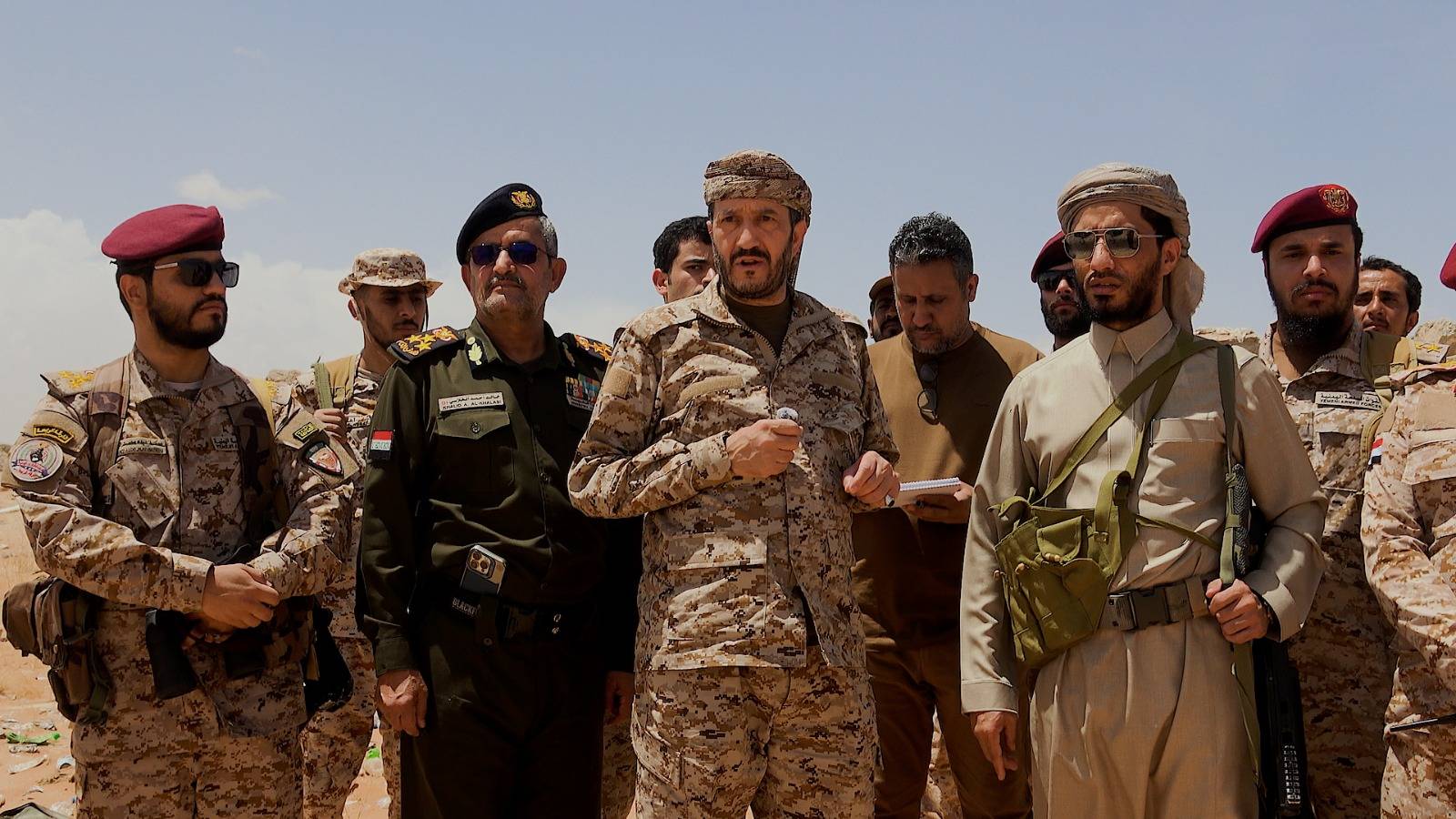 صحيفة سعودية: الحكومة اليمنية تتجه لتجاوز صدمة خسارة الساحل الغربي - صحيفة سعودية: الحكومة اليمنية تتجه لتجاوز صدمة خسارة الساحل الغربي -