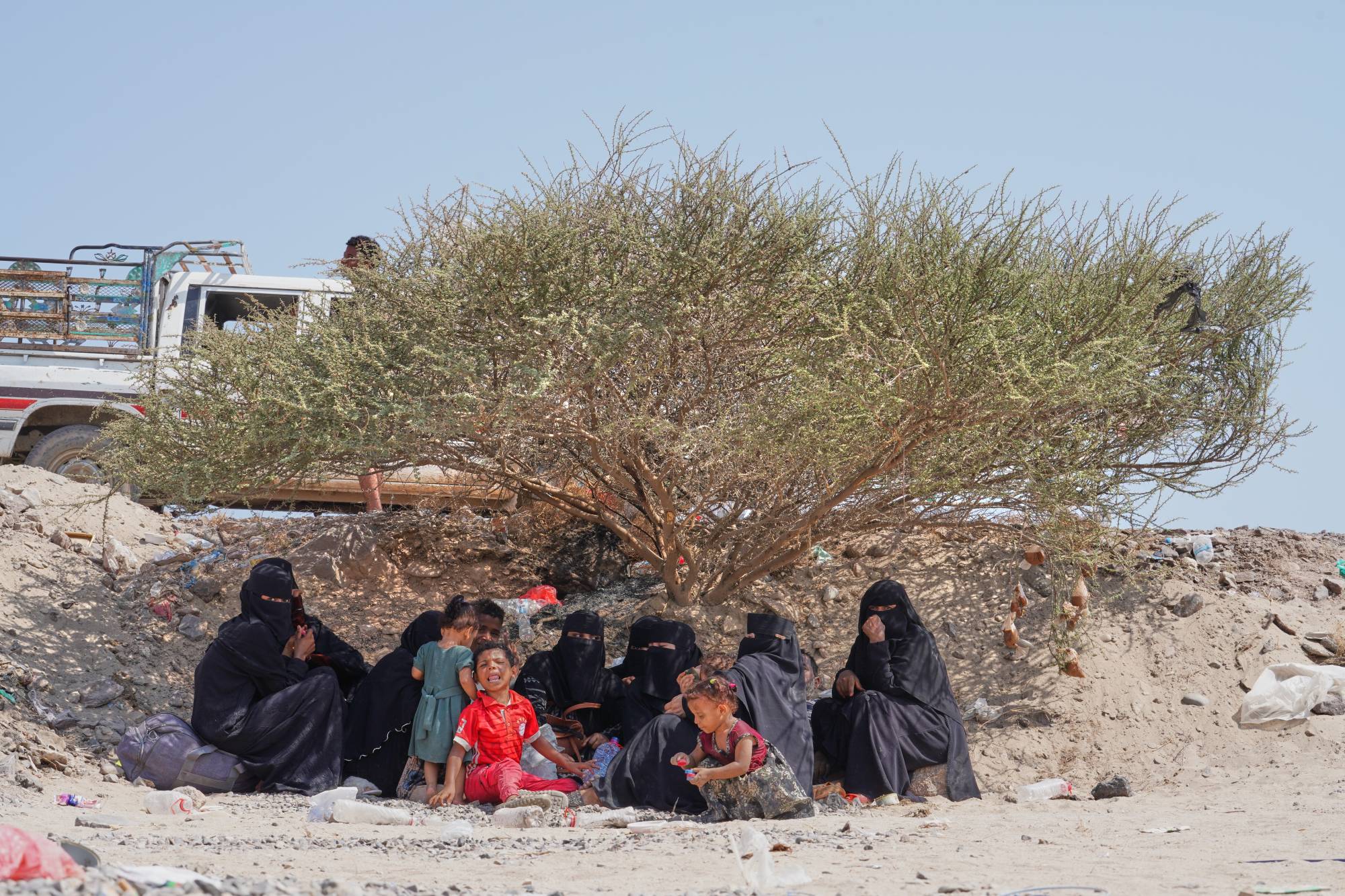 الحكومة اليمنية تحشد دعماً دولياً لمواجهة الأزمة الإنسانية - الحكومة اليمنية تحشد دعماً دولياً لمواجهة الأزمة الإنسانية -