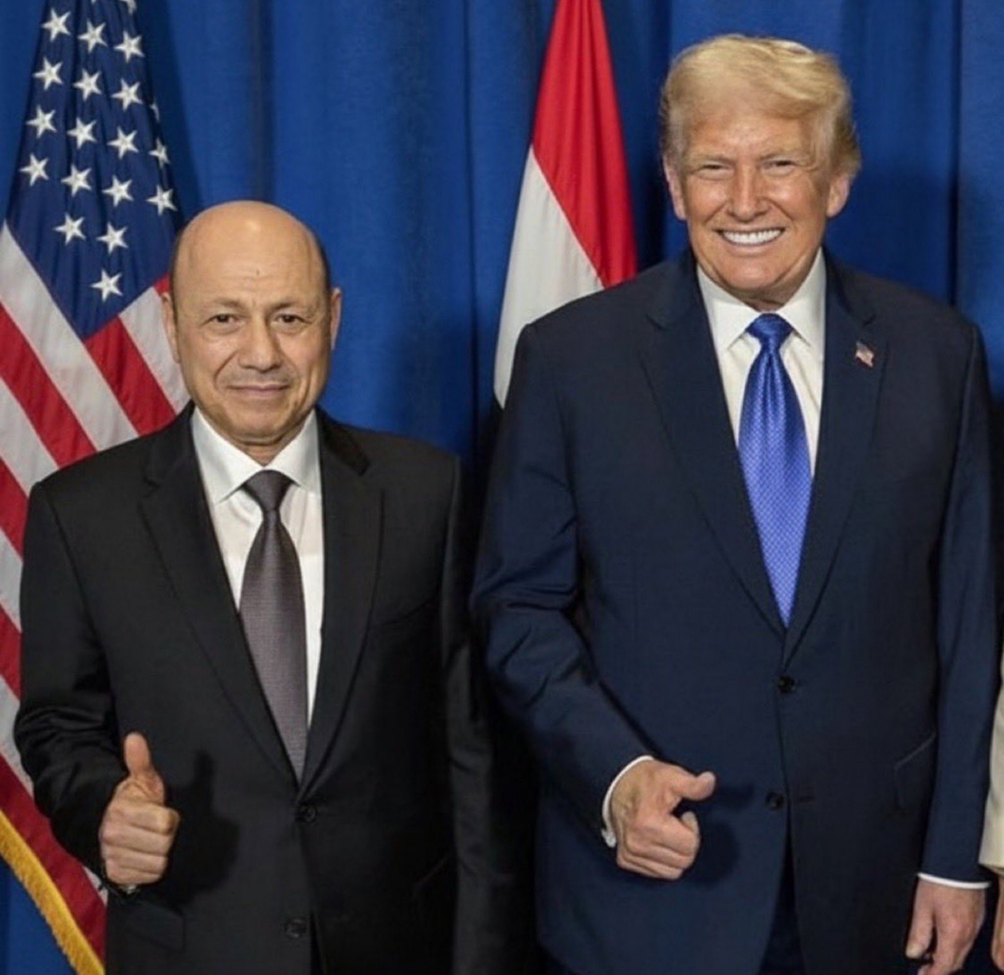 رويترز: اتصال هاتفي بين ترمب والعليمي بشأن مواجهة الحوثيين - رويترز: اتصال هاتفي بين ترمب والعليمي بشأن مواجهة الحوثيين -