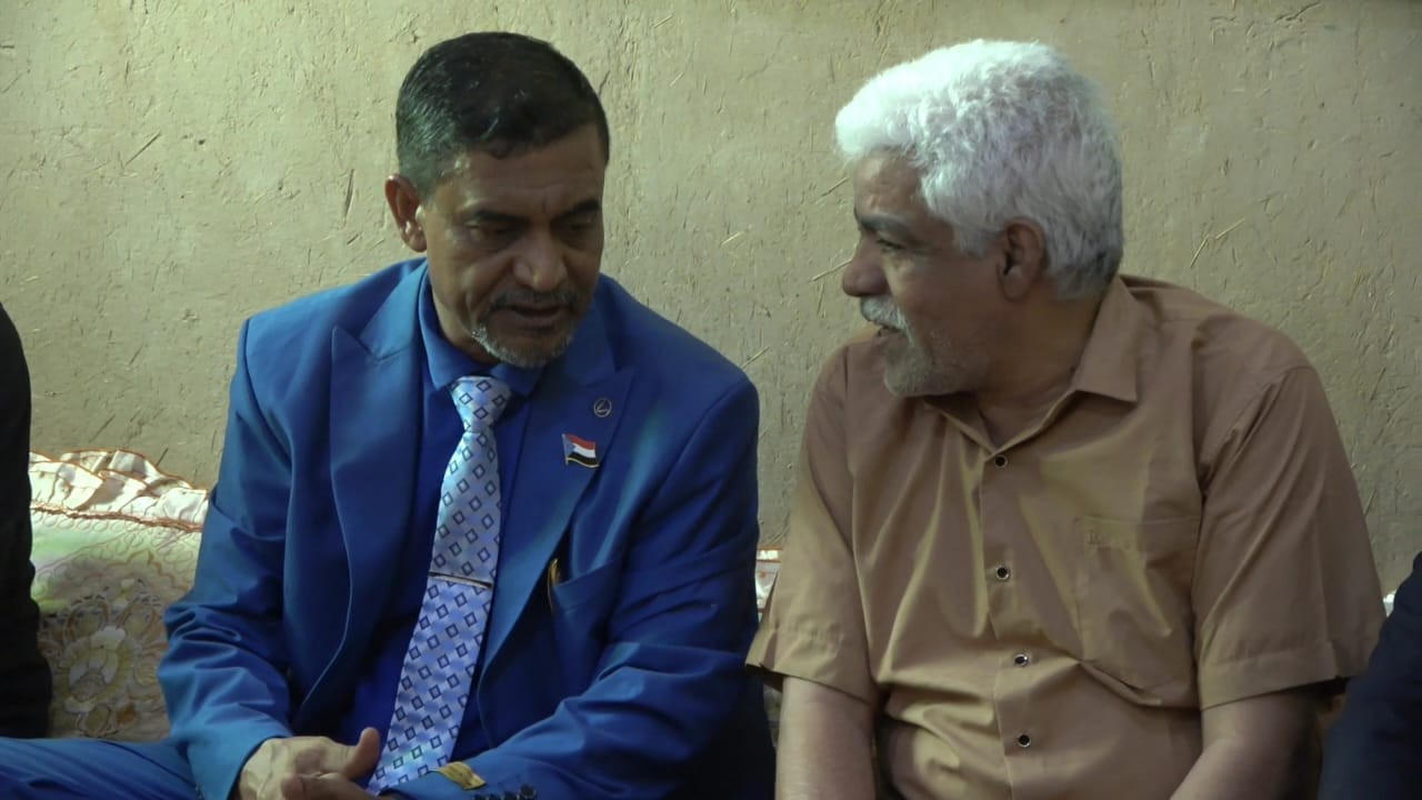 التميمي يطمئن على صحة المناضل عمر بالراشد ويشيد بتضحياته النضالية التميمي يطمئن على صحة المناضل عمر بالراشد ويشيد بتضحياته النضالية