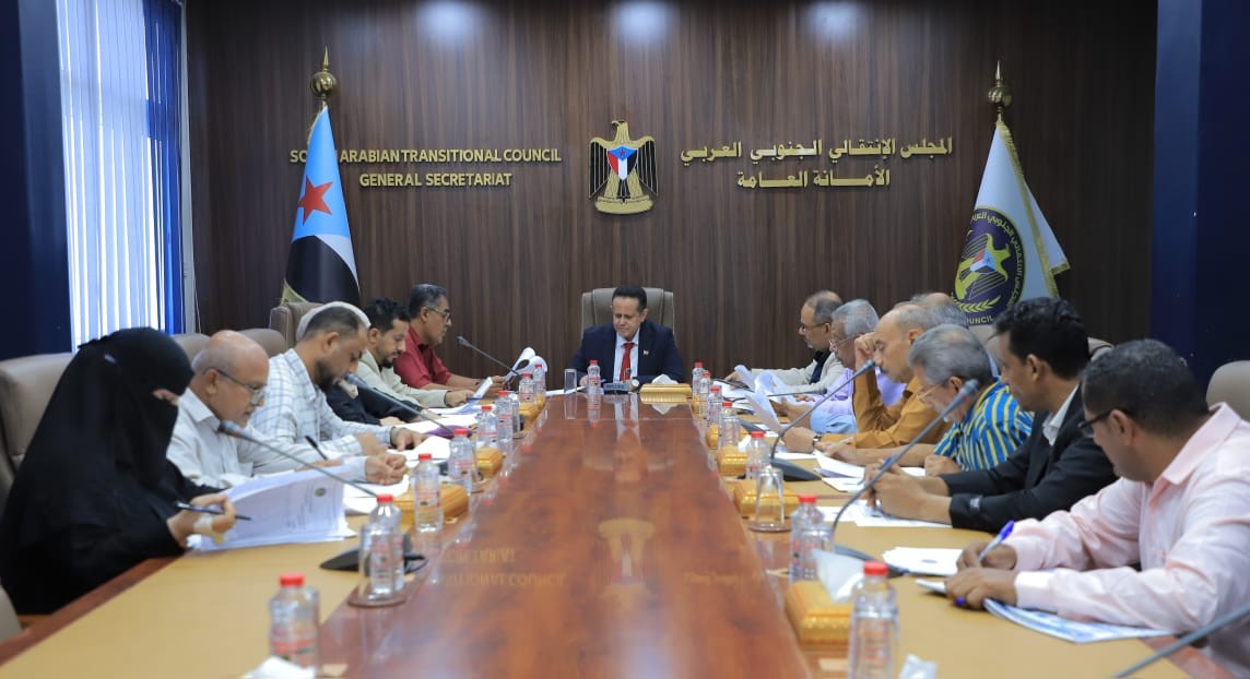 الأمانة العامة تشدد على أهمية تنظيم النزوح وترفض عسكرة الحياة في الجنوب الأمانة العامة تشدد على أهمية تنظيم النزوح وترفض عسكرة الحياة في الجنوب