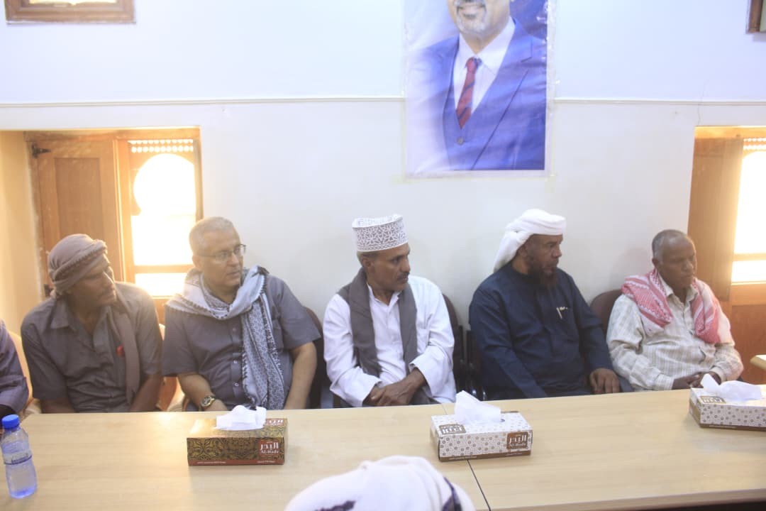انتقالي شبام يعقد اجتماعًا موسعًا برؤساء اللجان المحلية ويناقش الأوضاع الأمنية وتعزيز العمل التنظيمي انتقالي شبام يعقد اجتماعًا موسعًا برؤساء اللجان المحلية ويناقش الأوضاع الأمنية وتعزيز العمل التنظيمي