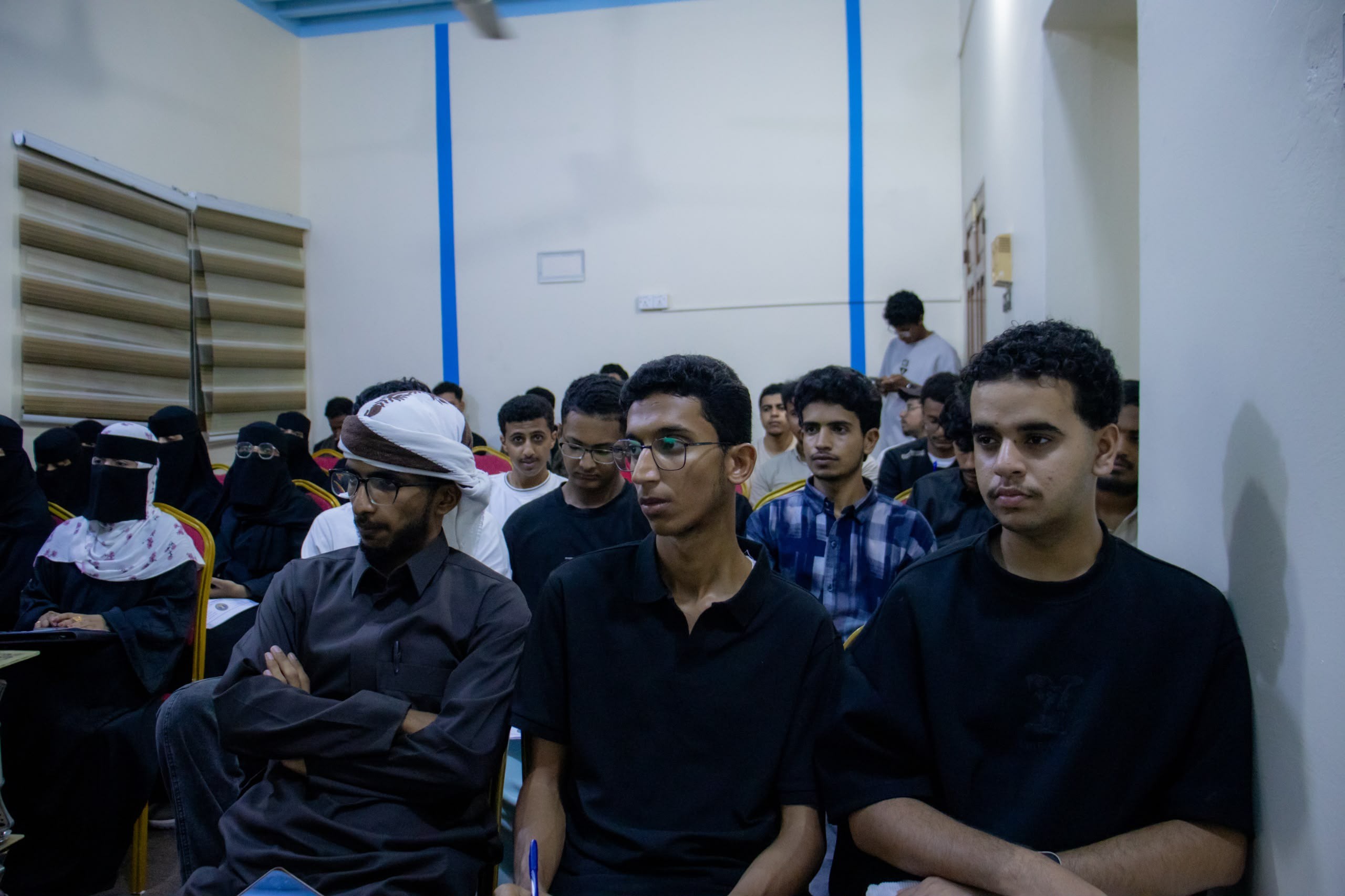 منسقية الانتقالي في كلية الطب بجامعة حضرموت تنظم أمسية توعوية بمناسبة اليوم العالمي للصيادلة منسقية الانتقالي في كلية الطب بجامعة حضرموت تنظم أمسية توعوية بمناسبة اليوم العالمي للصيادلة